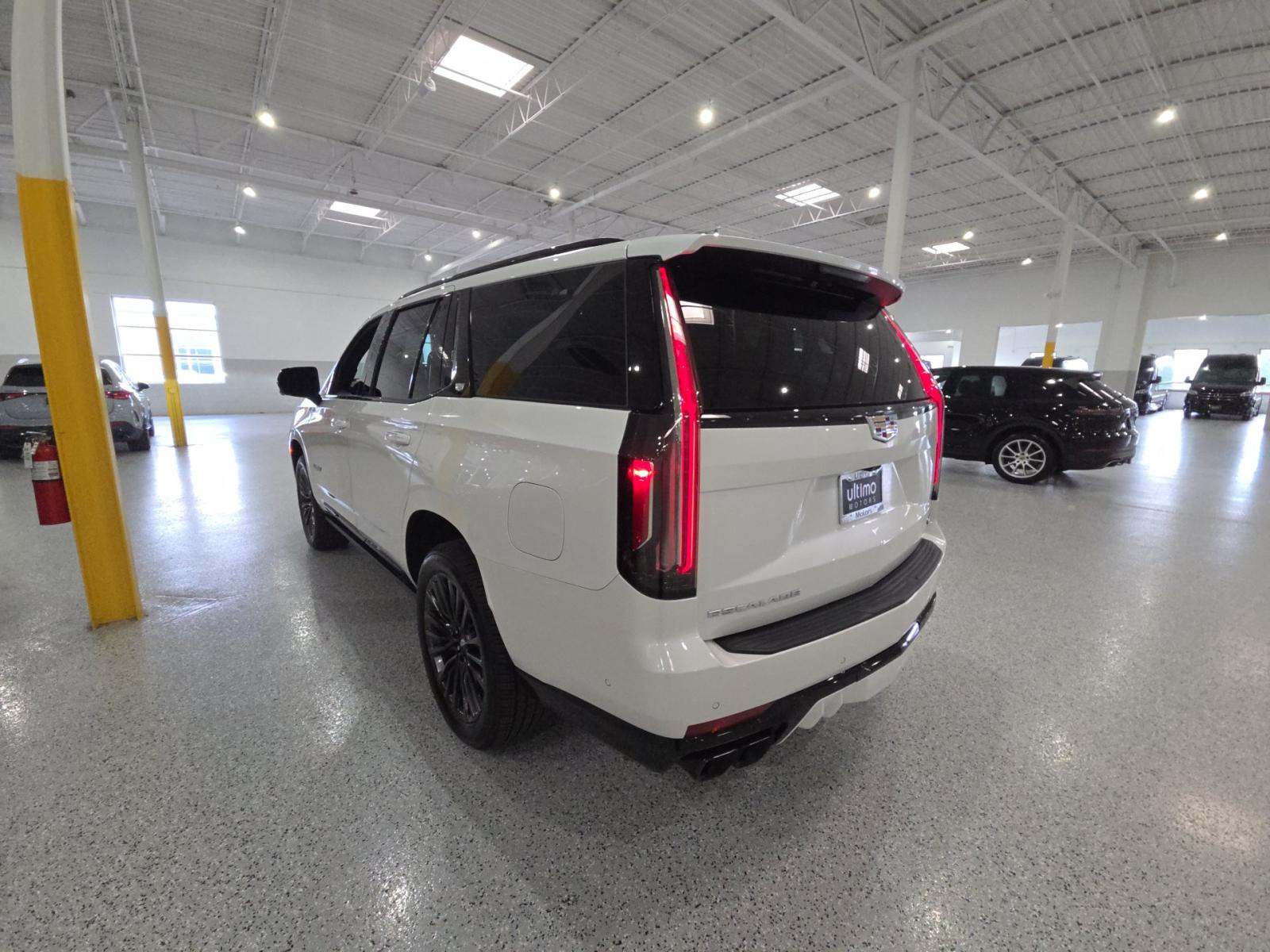 2024 Cadillac Escalade V-Series AWD