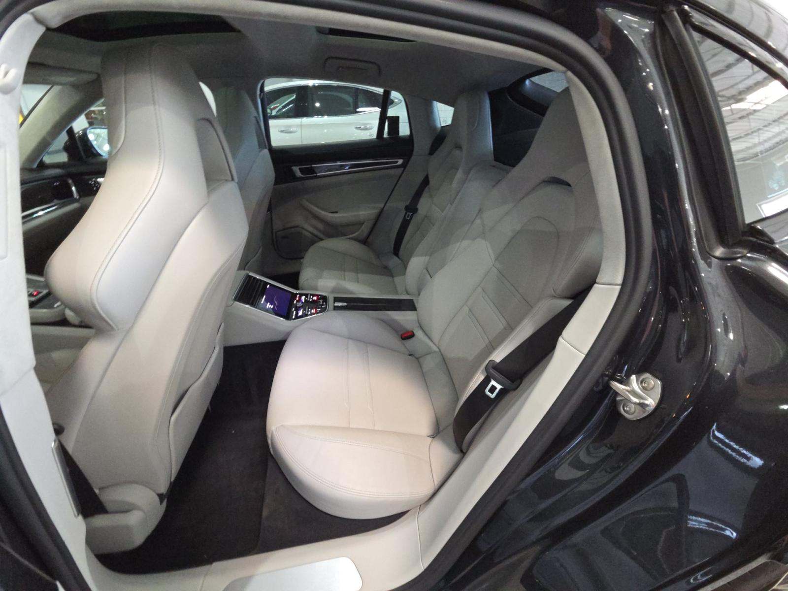 2018 Porsche Panamera Turbo AWD