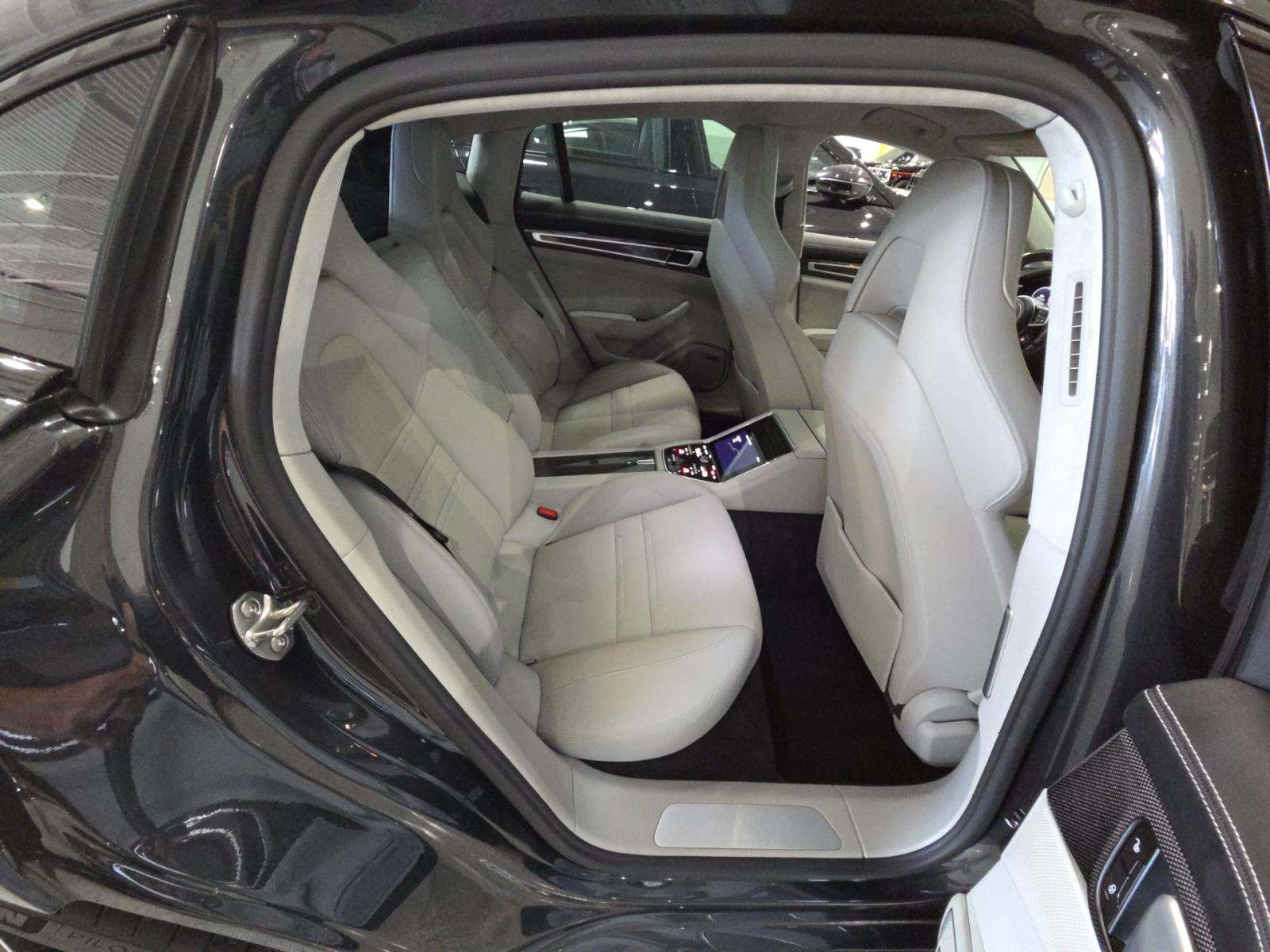 2018 Porsche Panamera Turbo AWD