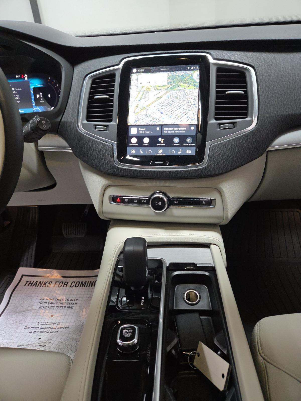 2025 Volvo XC90 B5 Core AWD