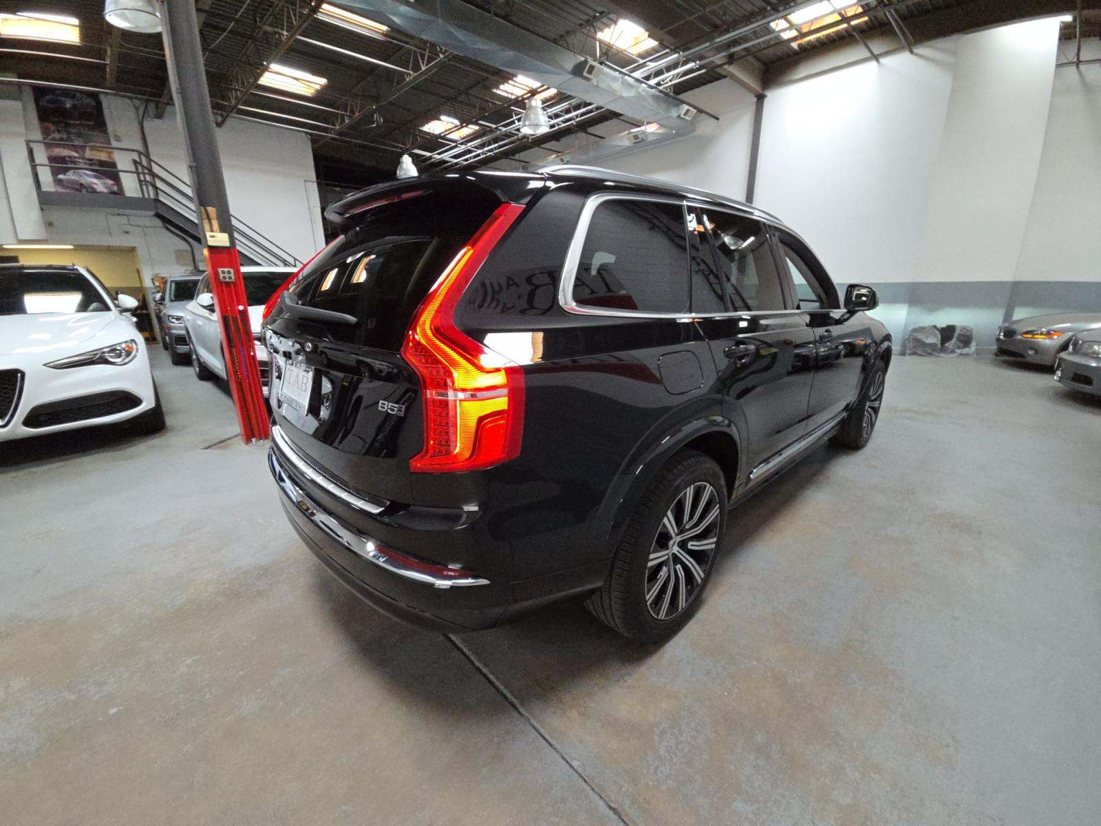 2025 Volvo XC90 B5 Core AWD