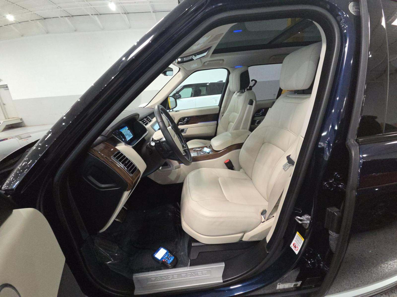 2022 Land Rover Range Rover Westminster AWD