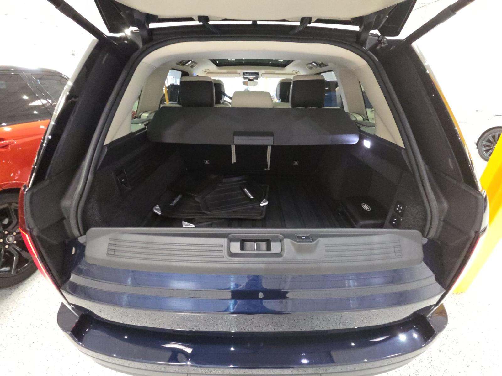 2022 Land Rover Range Rover Westminster AWD