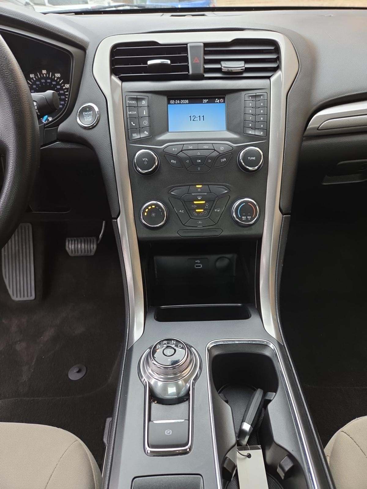 FORD FUSION - 10