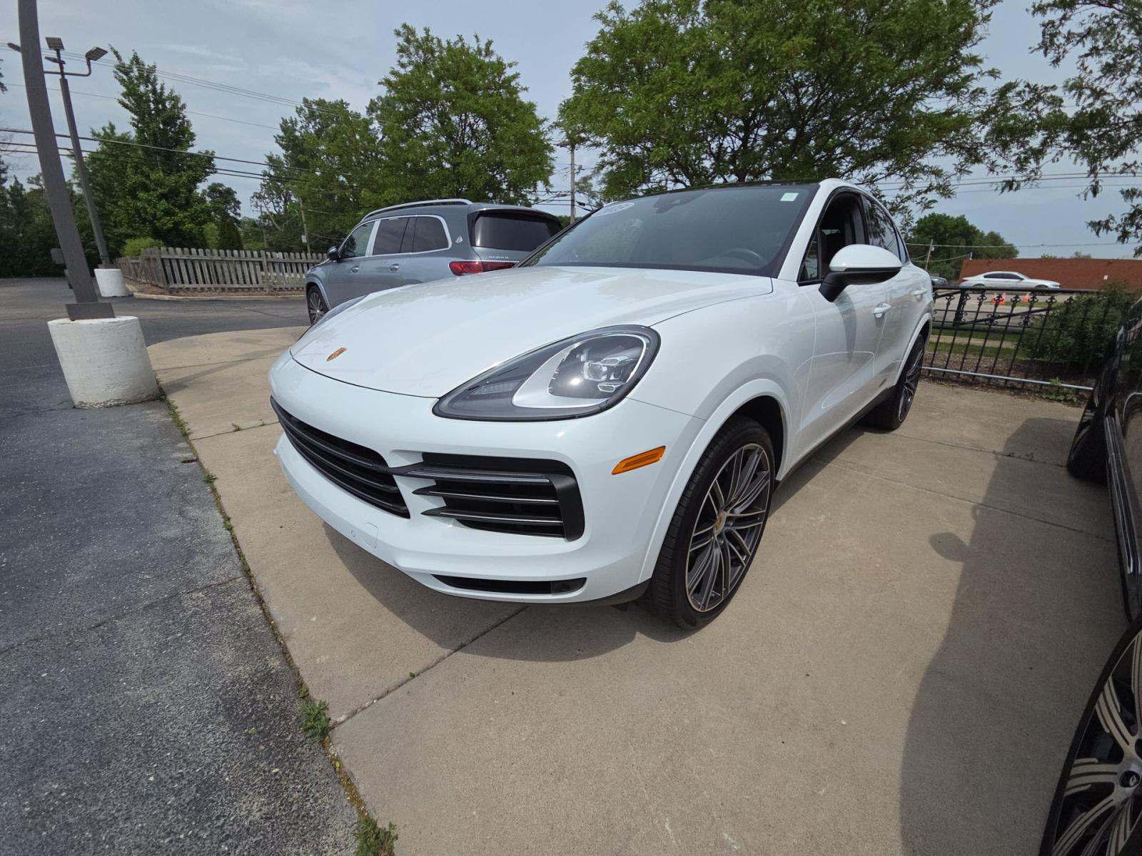 PORSCHE CAYENNE - 1
