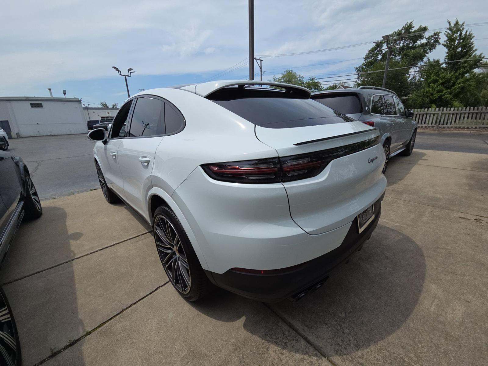 PORSCHE CAYENNE - 2