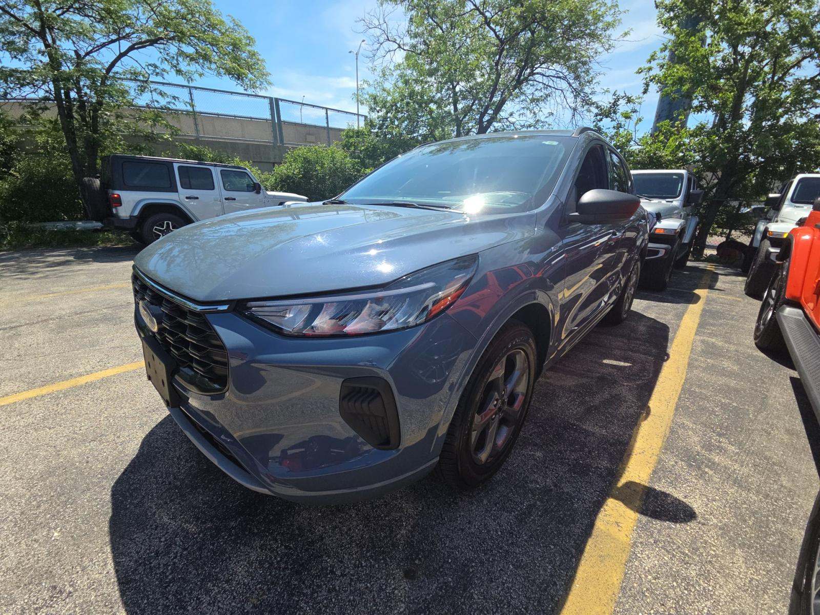 FORD ESCAPE - 1