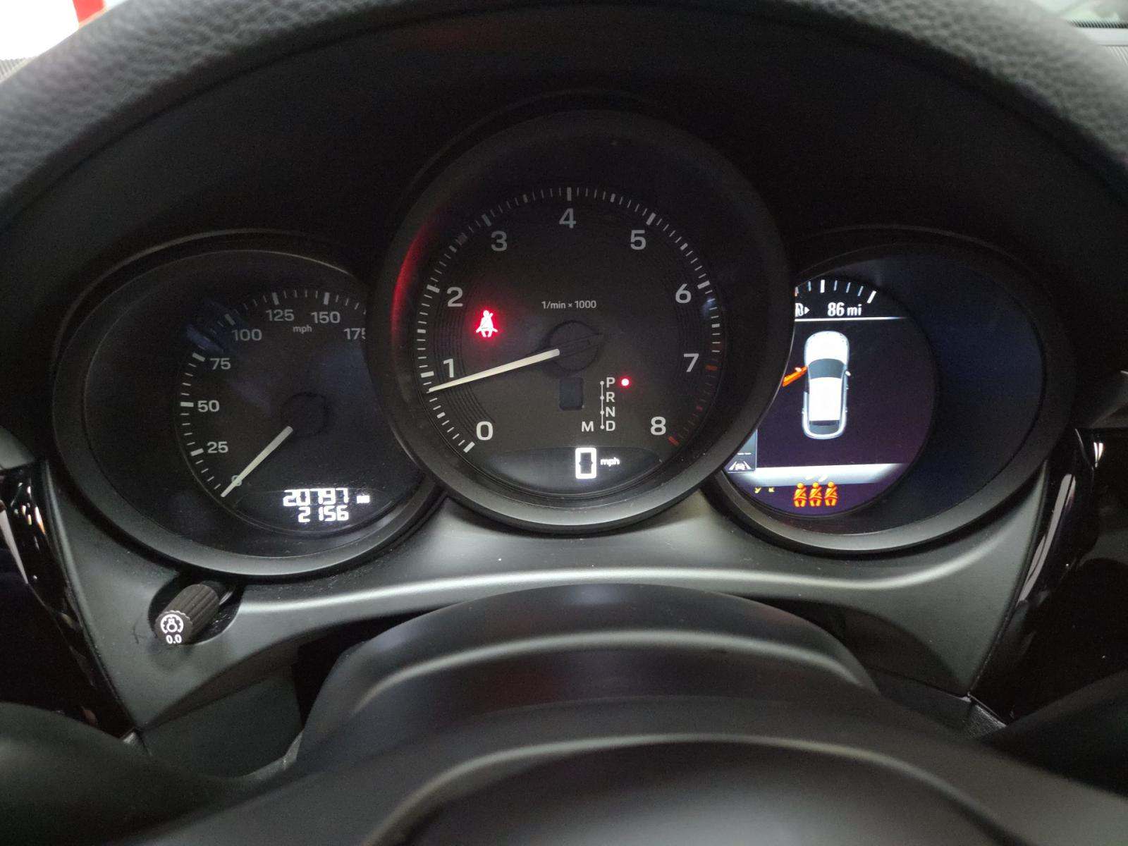 2023 Porsche Macan Base AWD