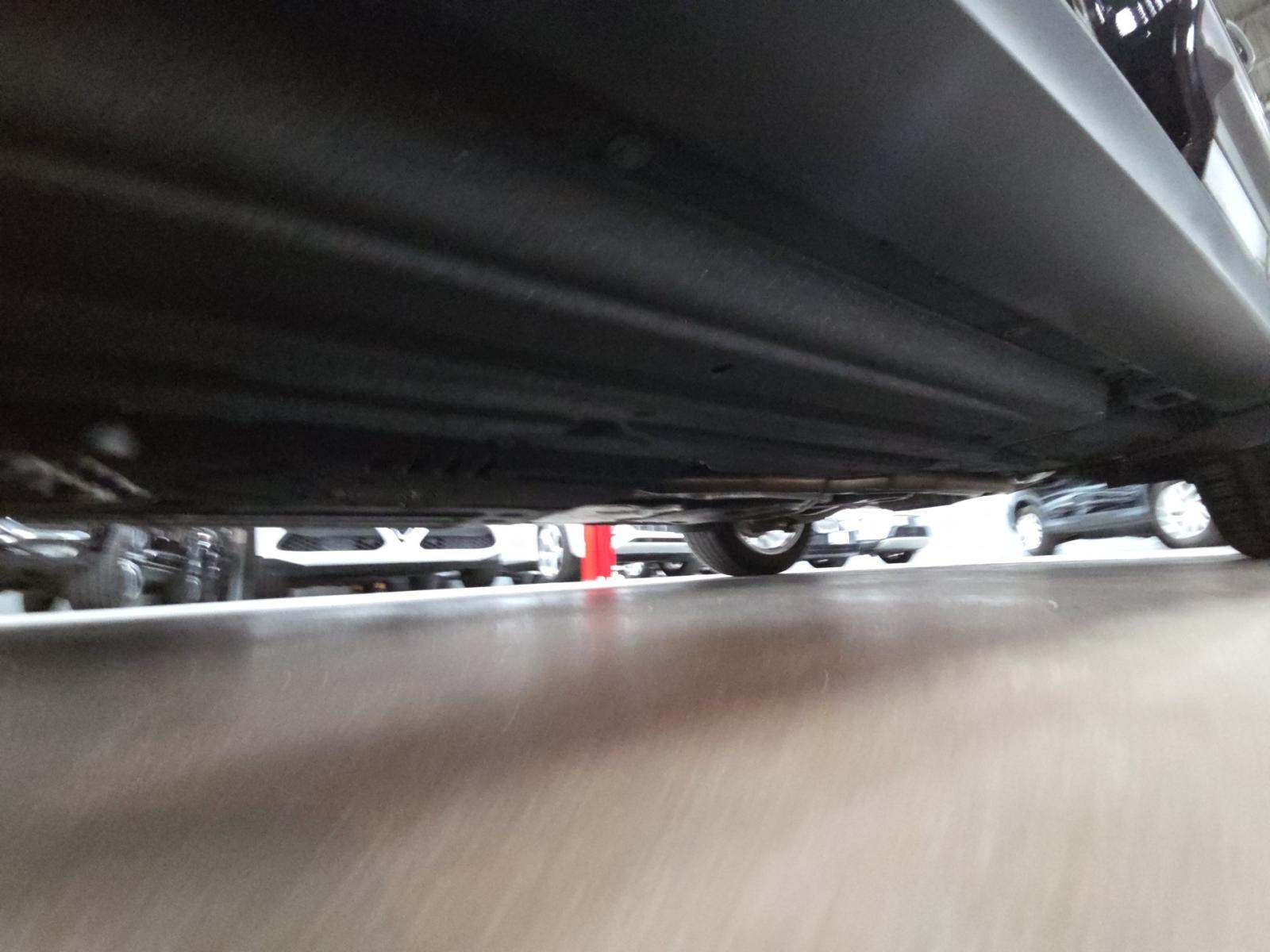 2023 Porsche Macan Base AWD