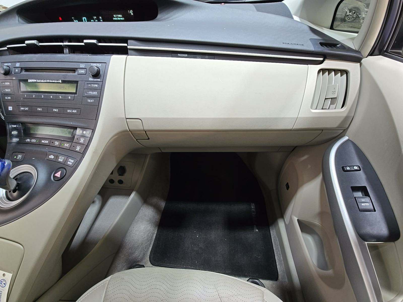 2011 Toyota Prius Three FWD