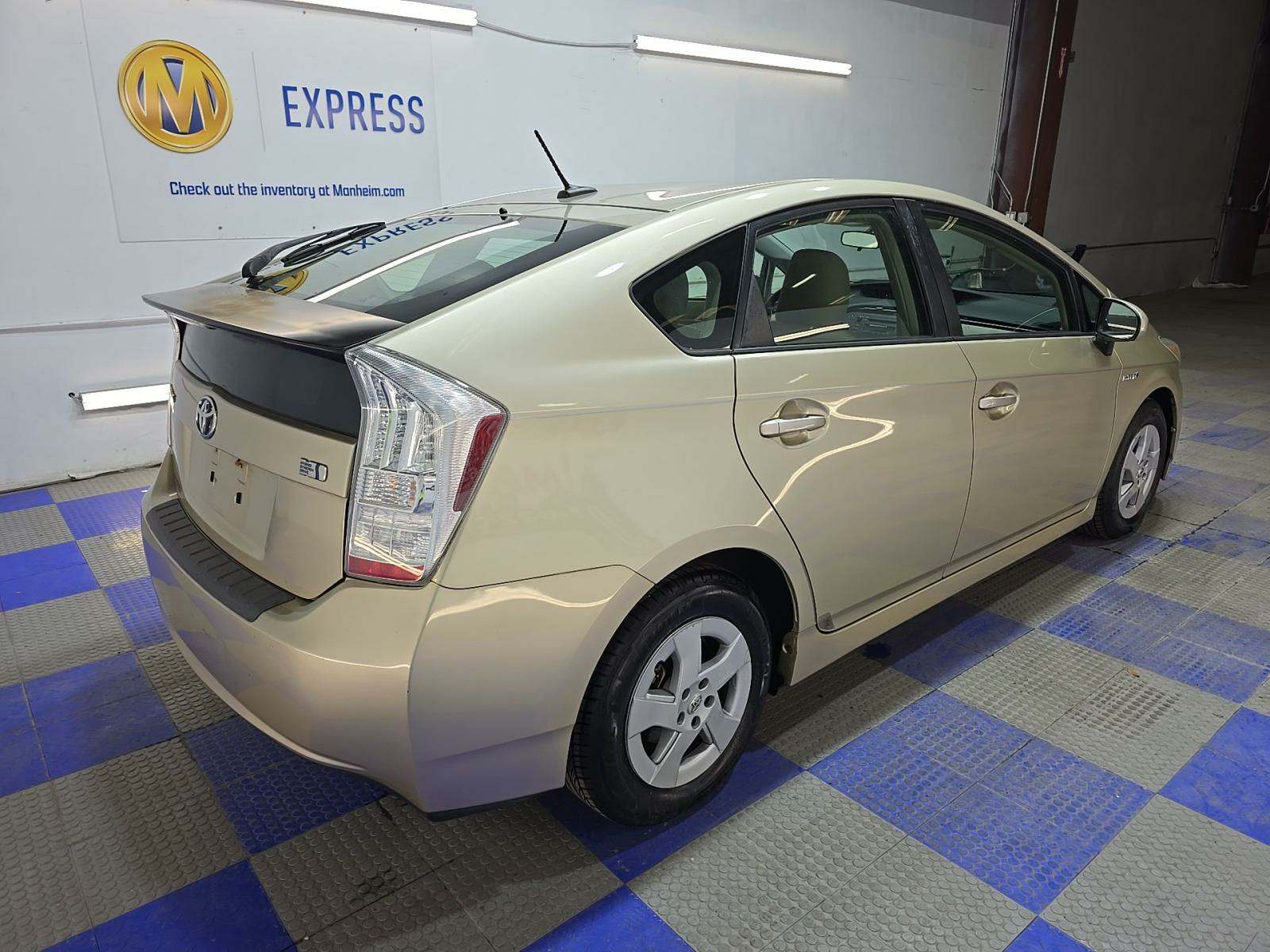 2011 Toyota Prius Three FWD