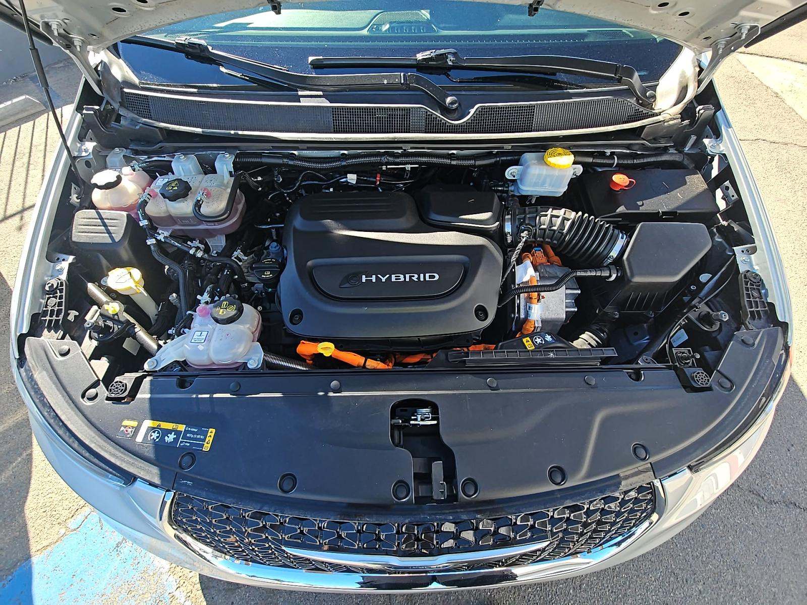 2022 Chrysler Pacifica Hybrid Limited FWD