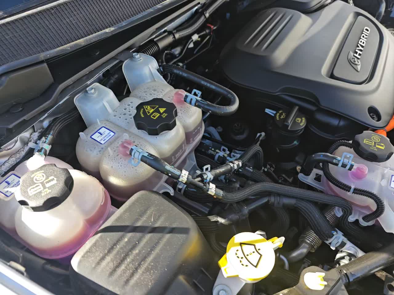 2022 Chrysler Pacifica Hybrid Limited FWD