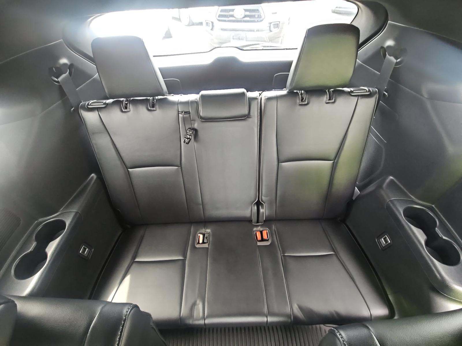 2022 Toyota Highlander XSE FWD