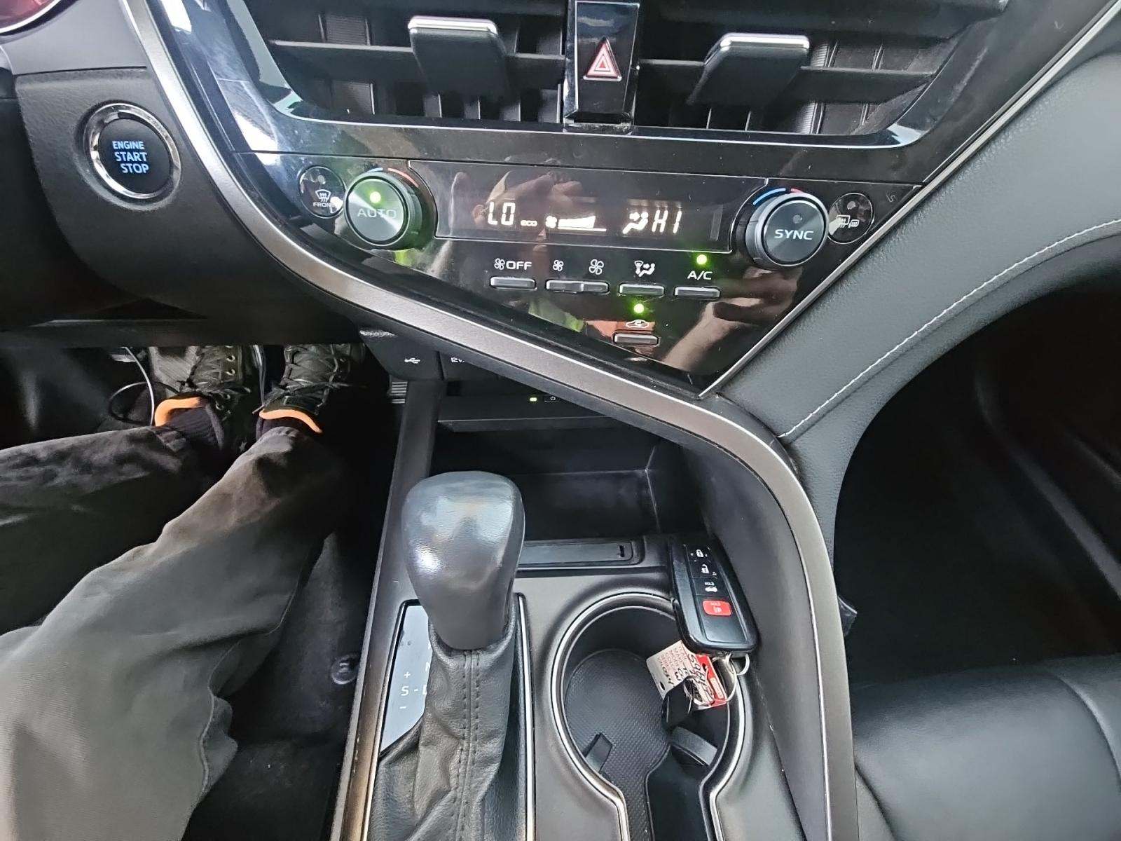 2022 Toyota Camry XSE FWD