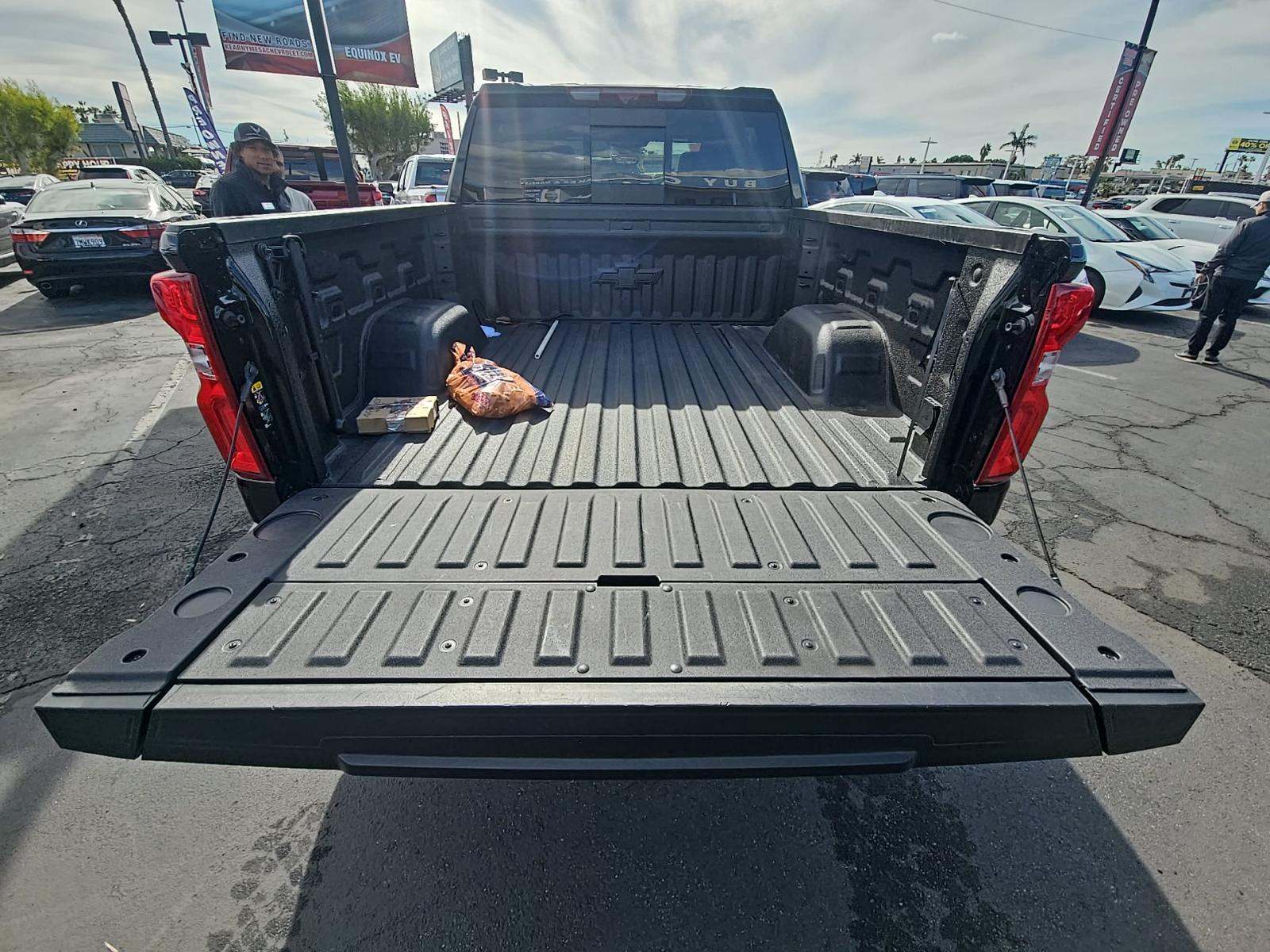 2025 Chevrolet Silverado 1500 ZR2 AWD