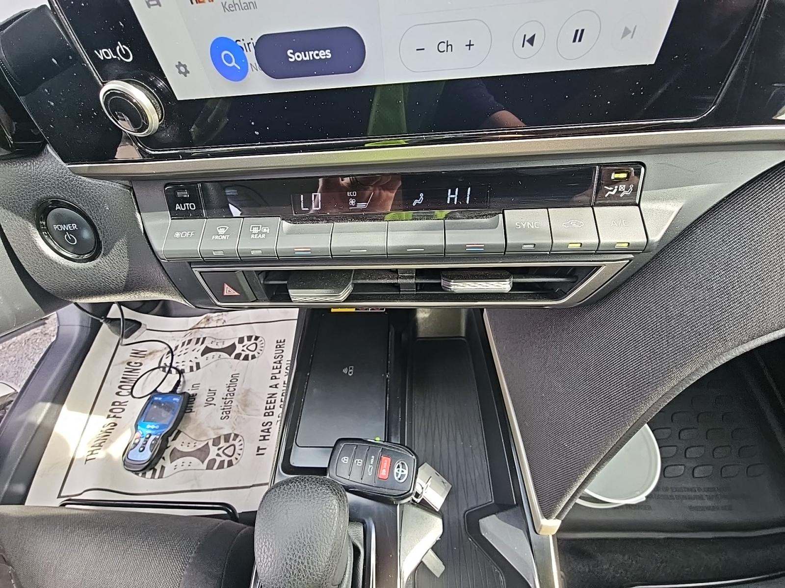 2025 Toyota Camry LE FWD