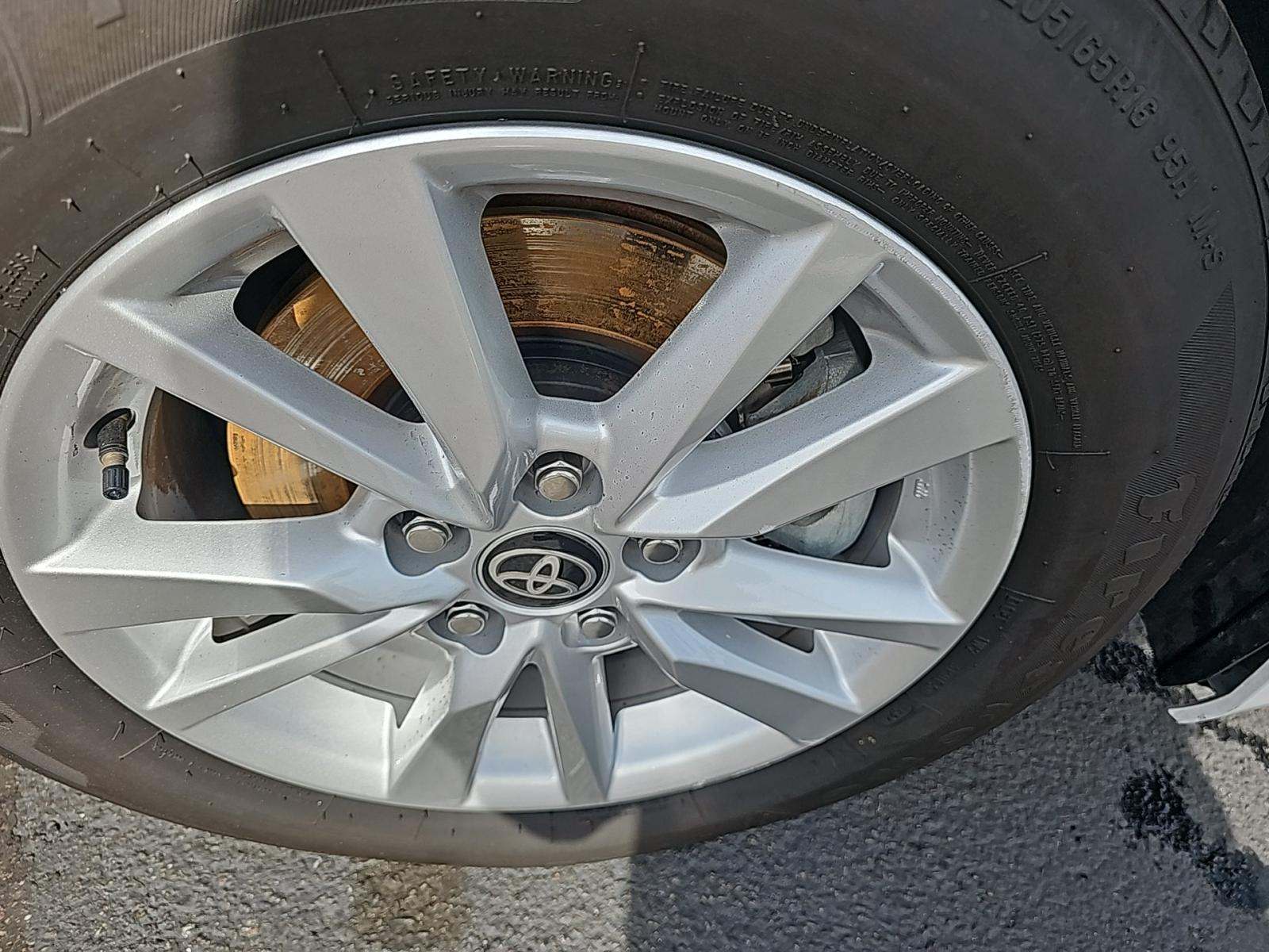 2025 Toyota Camry LE FWD