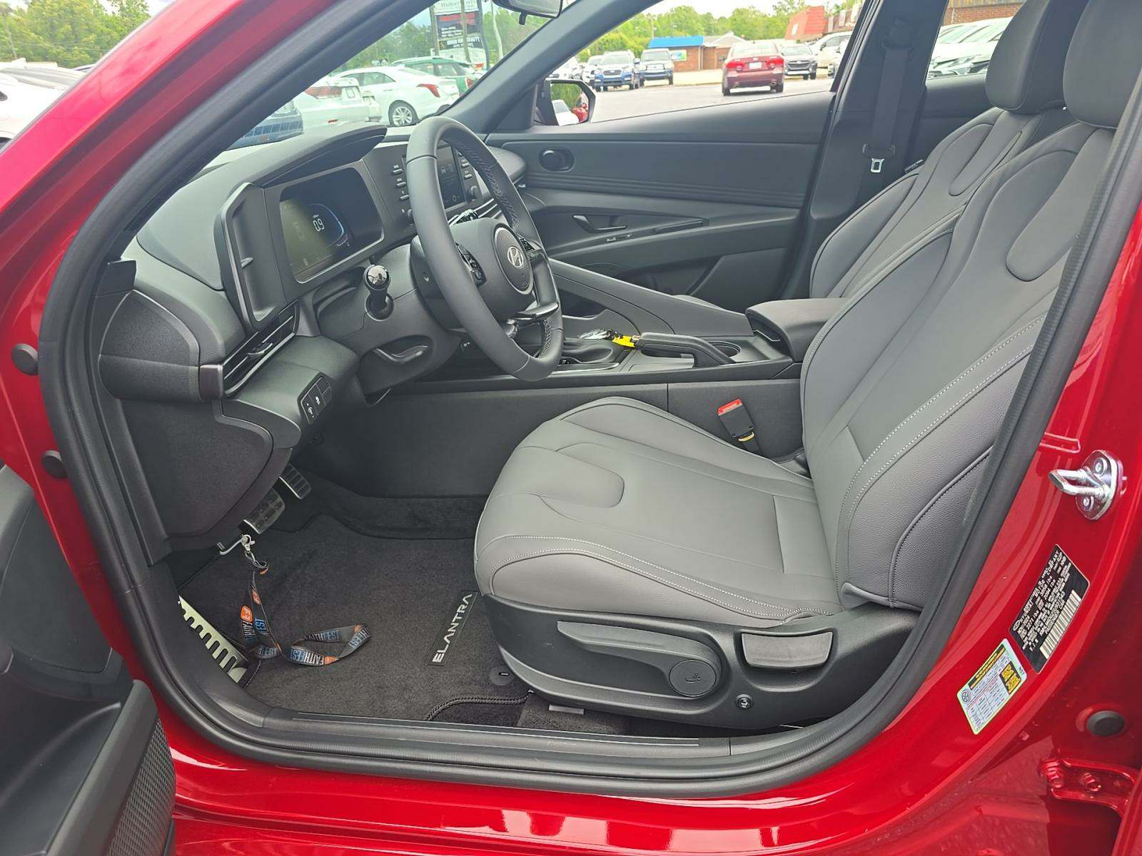 2025 Hyundai Elantra SEL Sport FWD