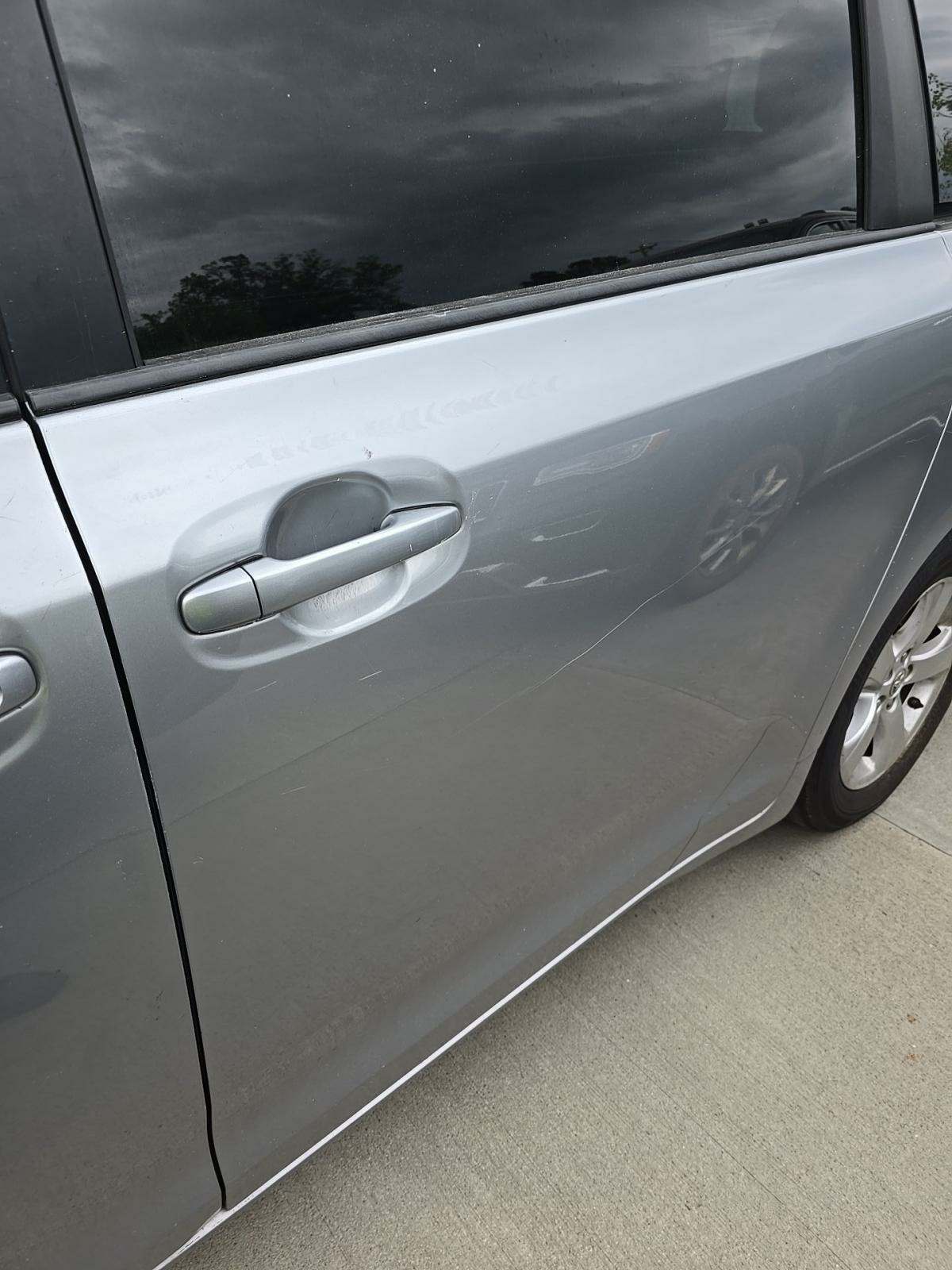 2017 Toyota Sienna LE FWD