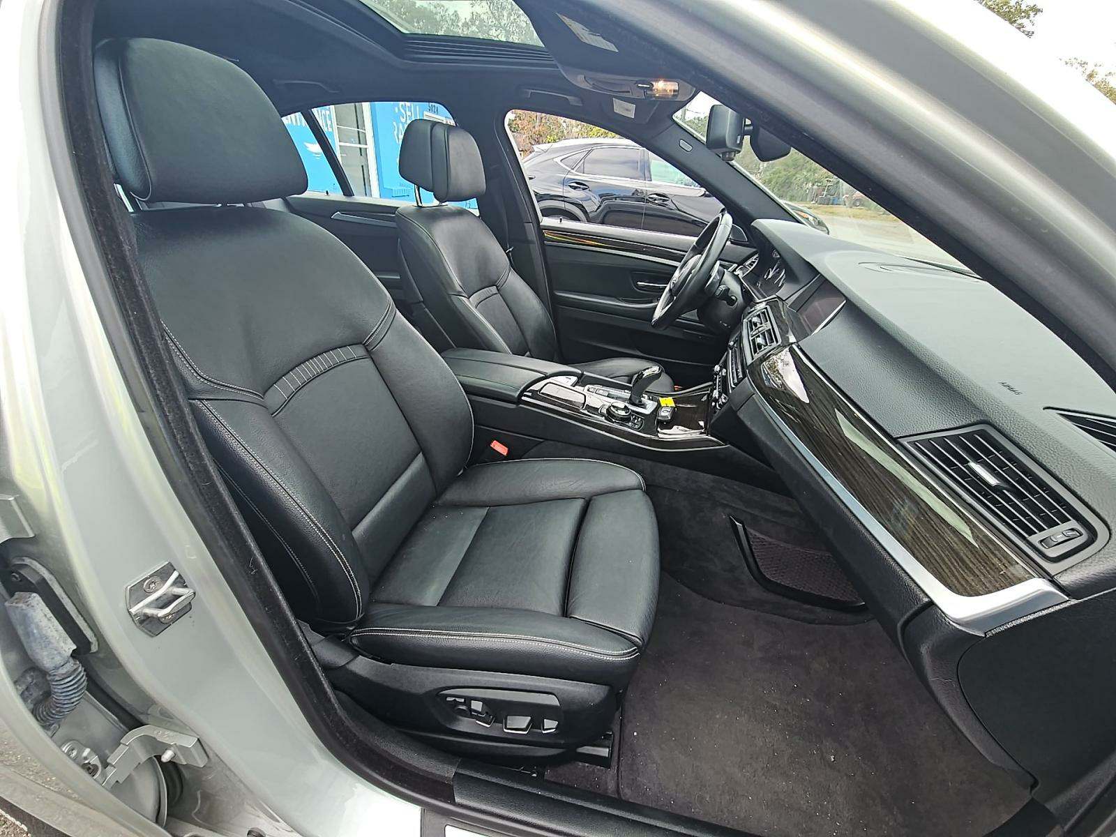 BMW 5 Series Sedan 550i M SPORT LINE снимка BMW 5 Series Sedan 550i M SPORT LINE