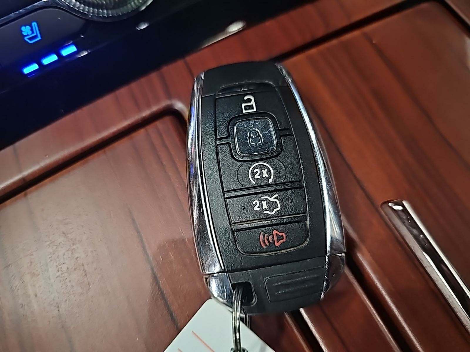 2021 Lincoln Navigator L Reserve RWD