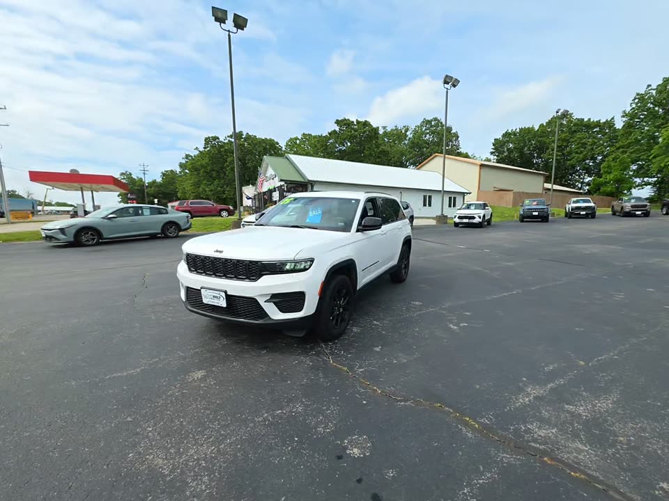 2025 Jeep Grand Cherokee Altitude AWD