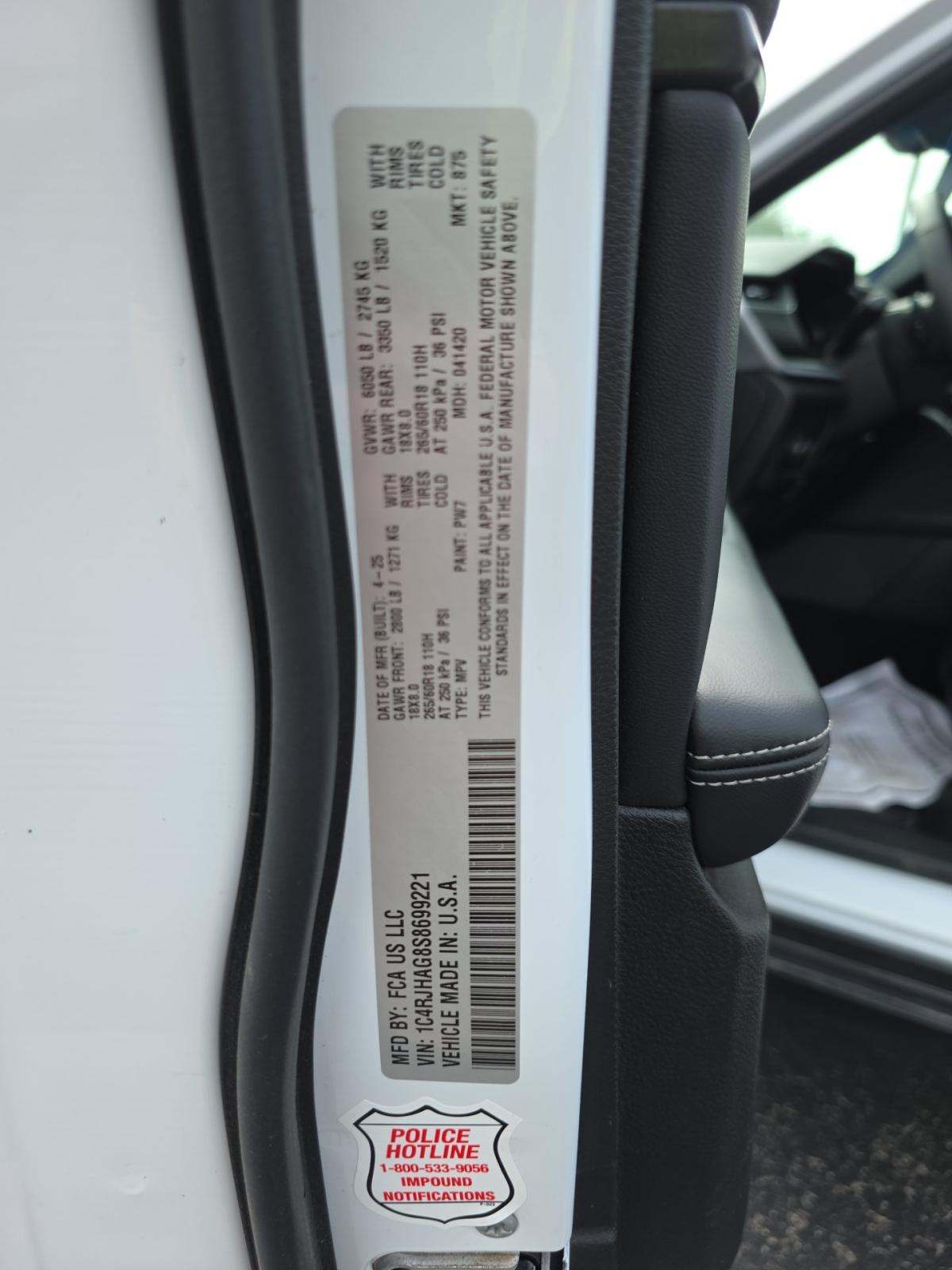 2025 Jeep Grand Cherokee Altitude AWD