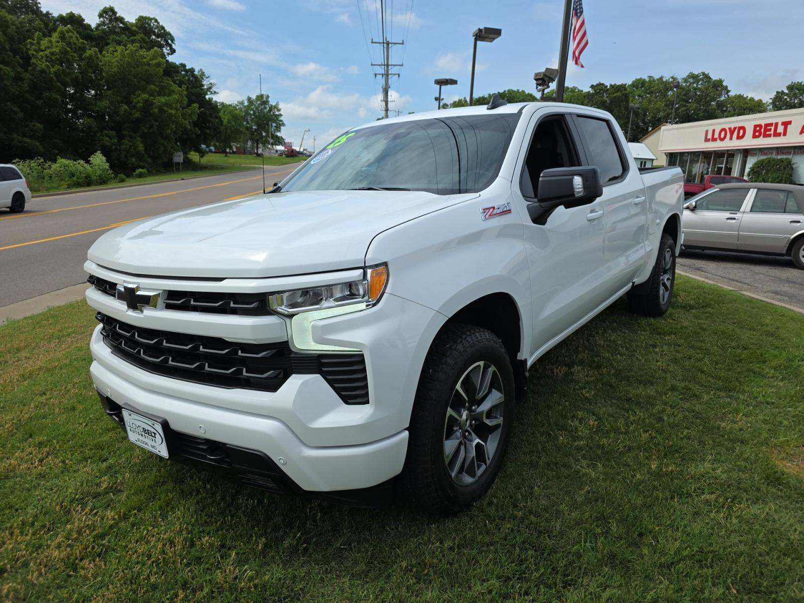 2025 Chevrolet Silverado 1500 RST AWD