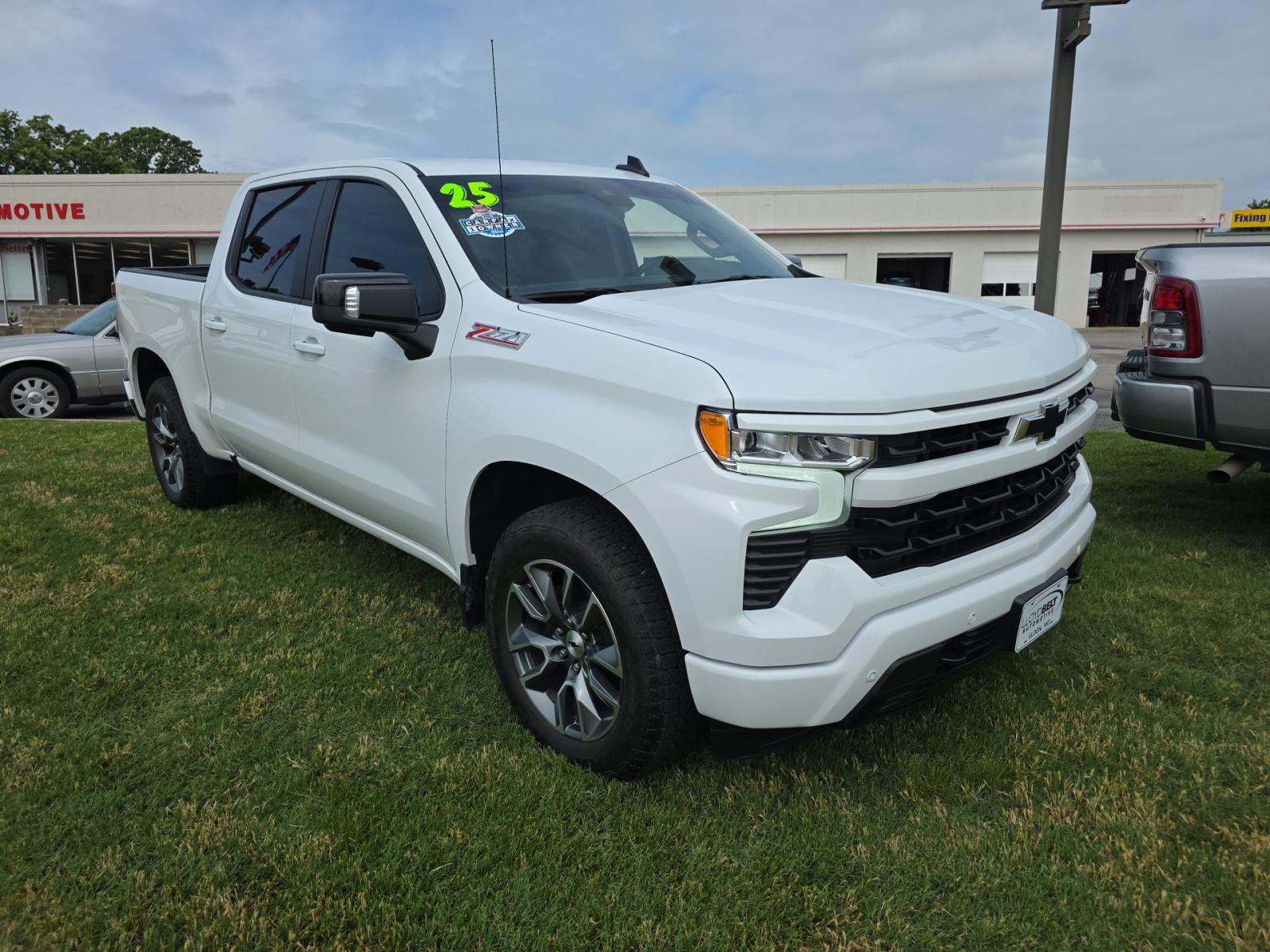 2025 Chevrolet Silverado 1500 RST AWD