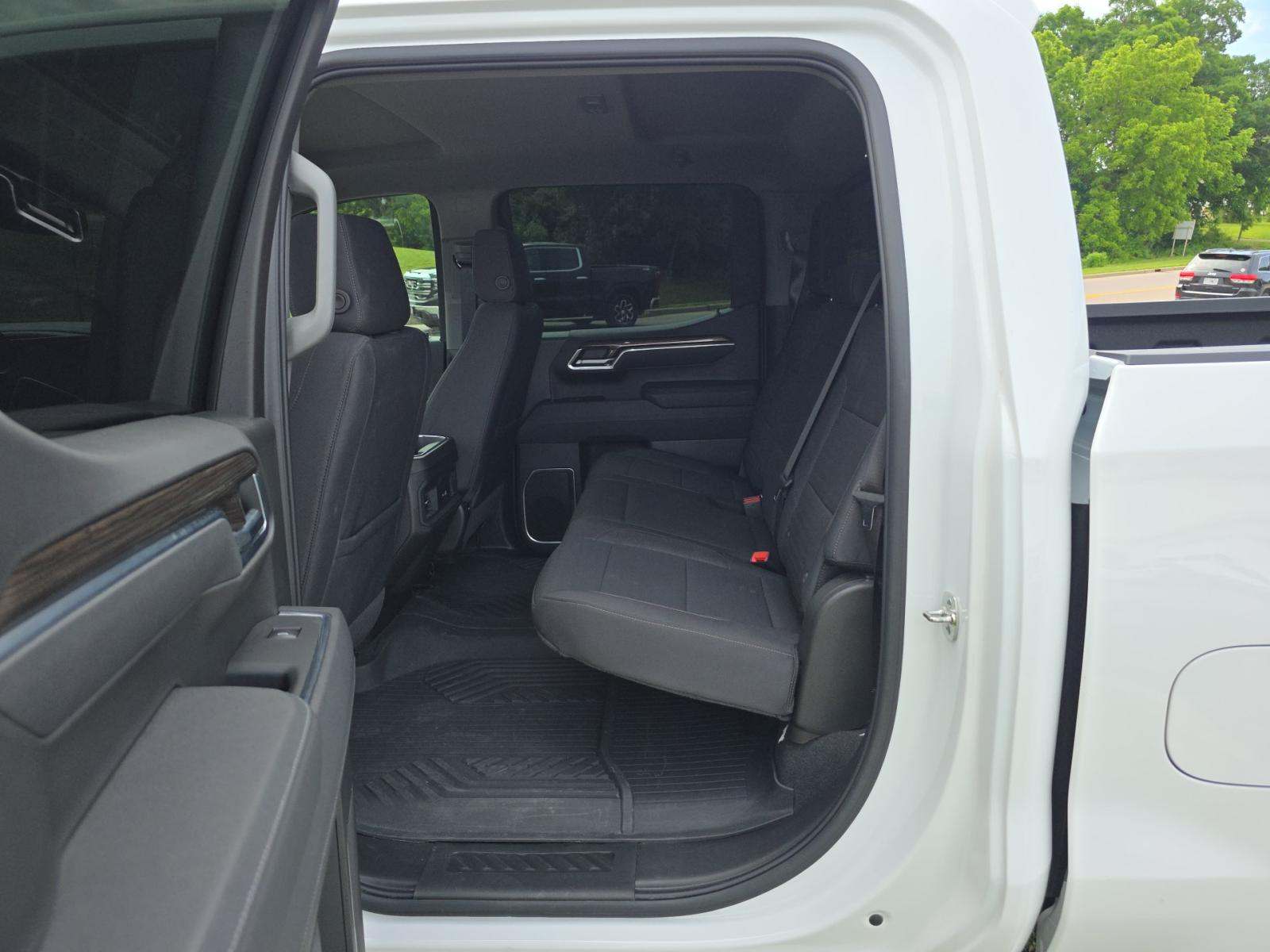 2025 Chevrolet Silverado 1500 RST AWD