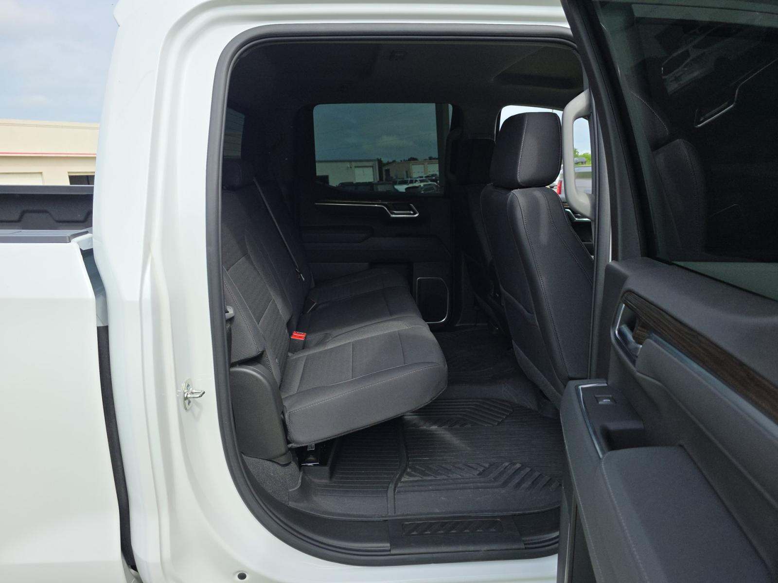 2025 Chevrolet Silverado 1500 RST AWD