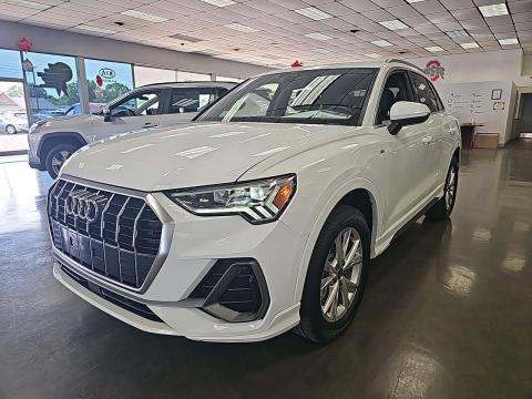 Samochody z USA Audi Q3