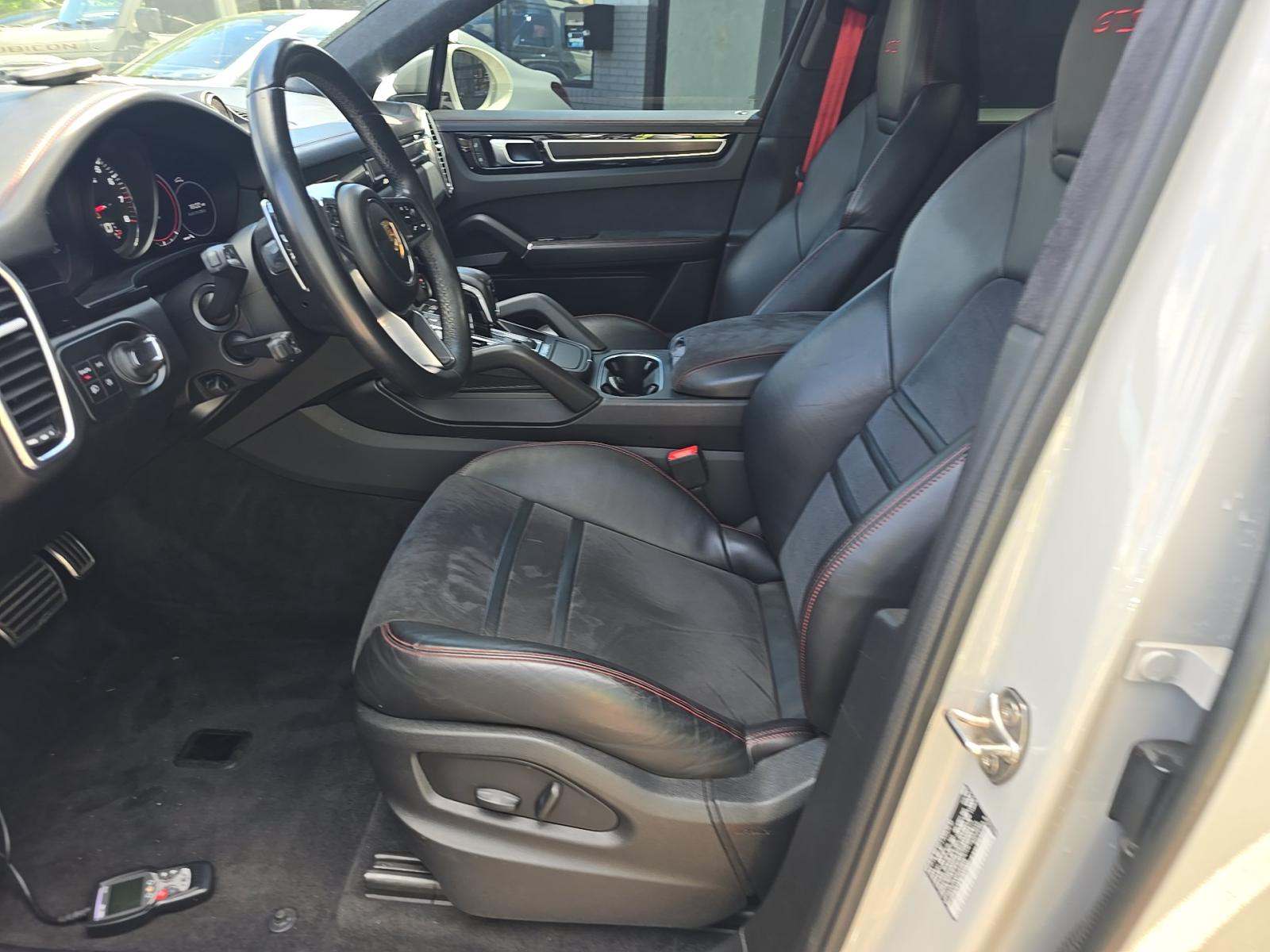 PORSCHE CAYENNE - 2