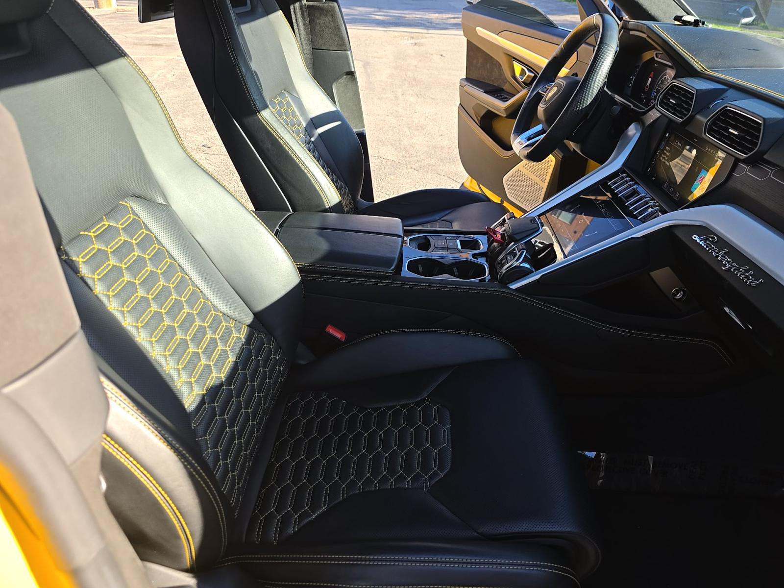 2019 Lamborghini Urus Base AWD