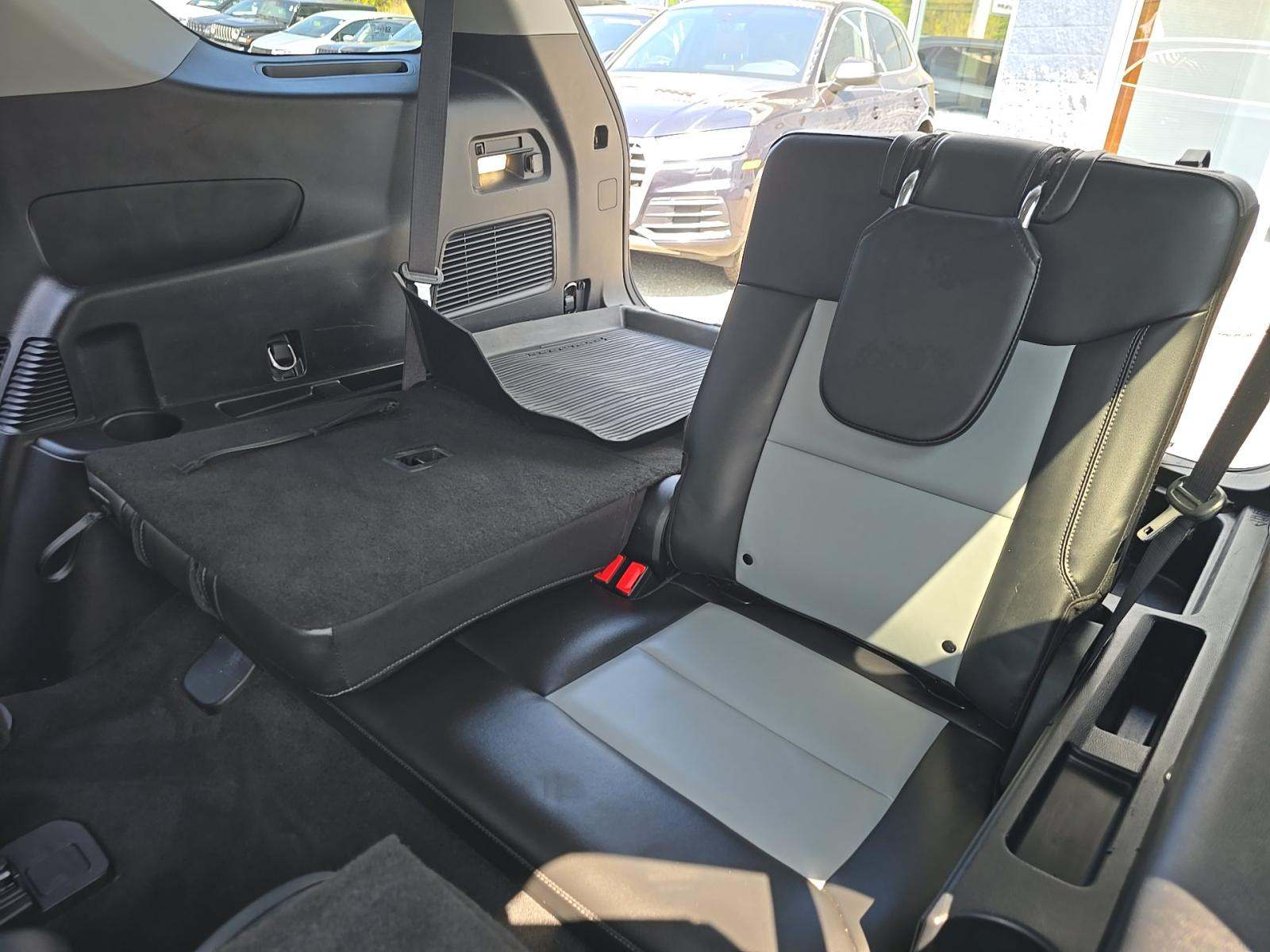 FORD EXPLORER - 10
