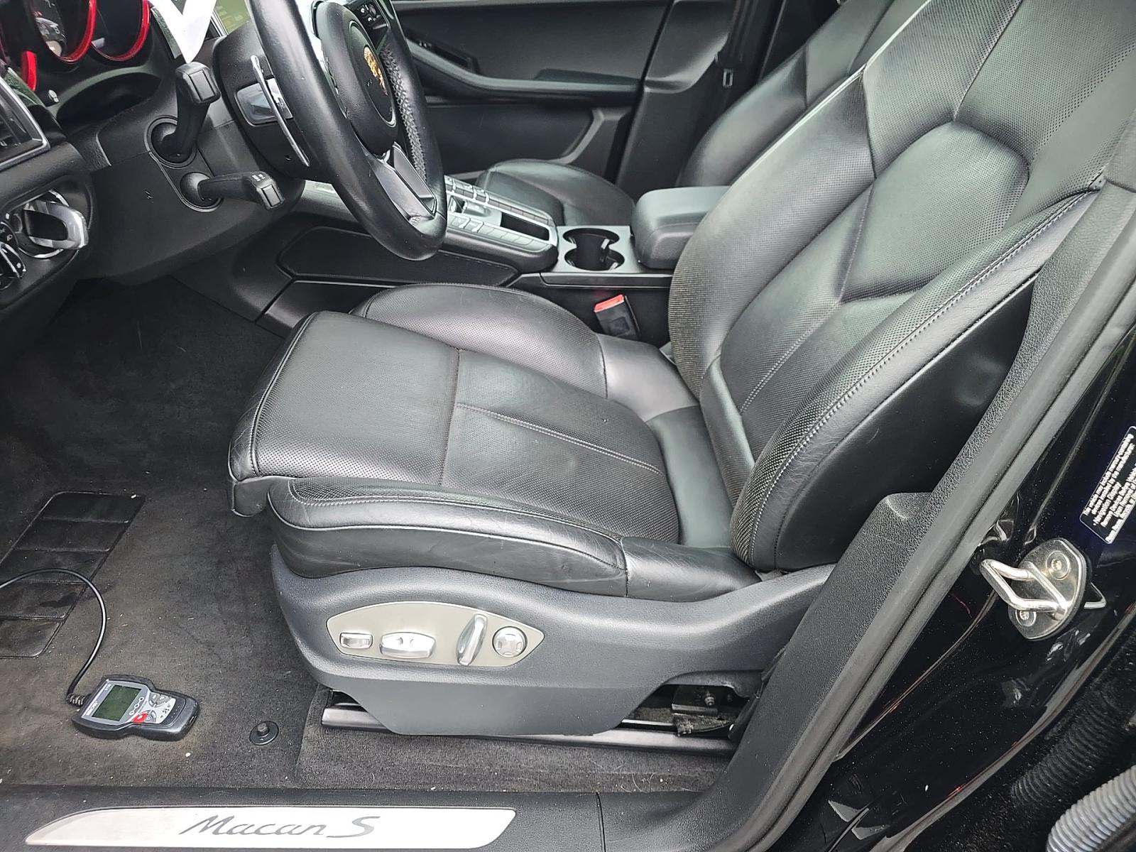 2015 Porsche Macan S AWD