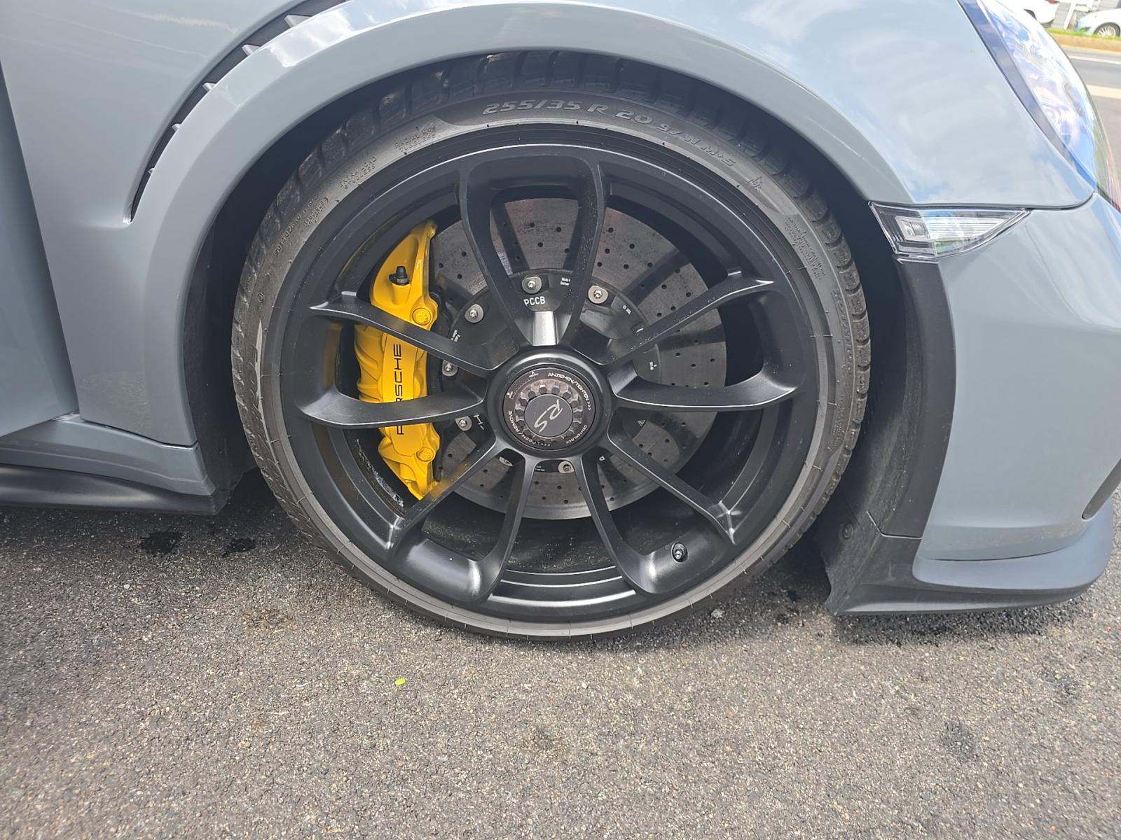2019 Porsche 911 GT3 RS RWD