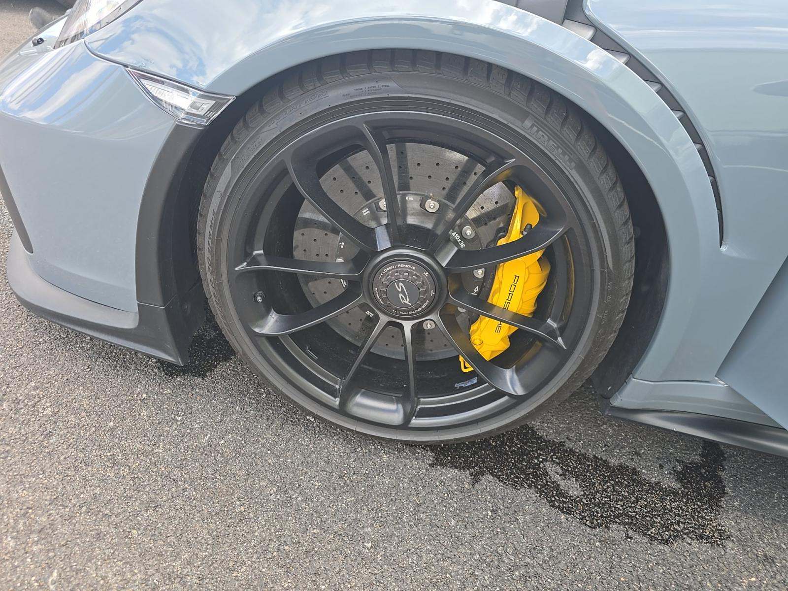 2019 Porsche 911 GT3 RS RWD