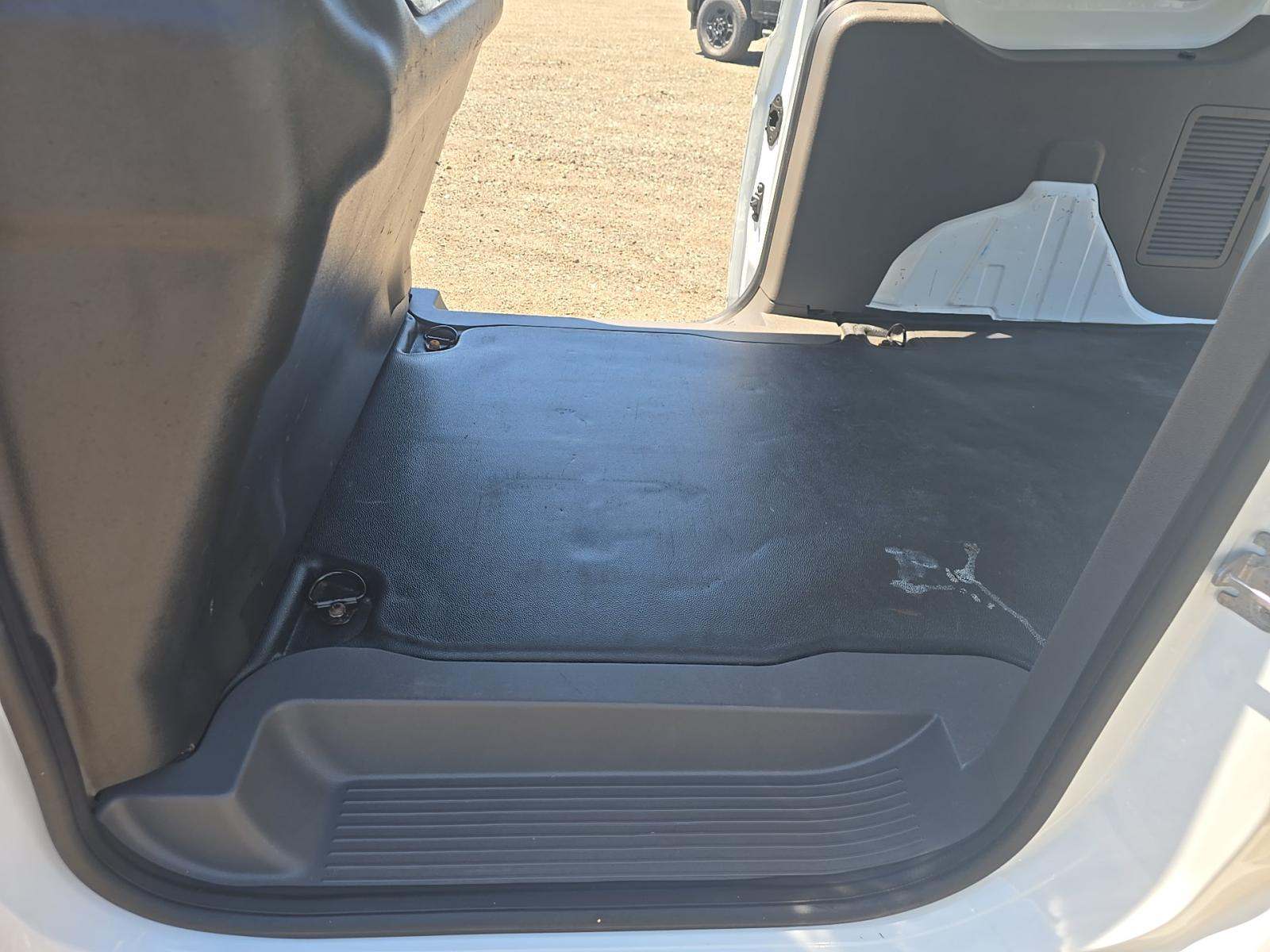 FORD TRANSIT CONNECT - 9