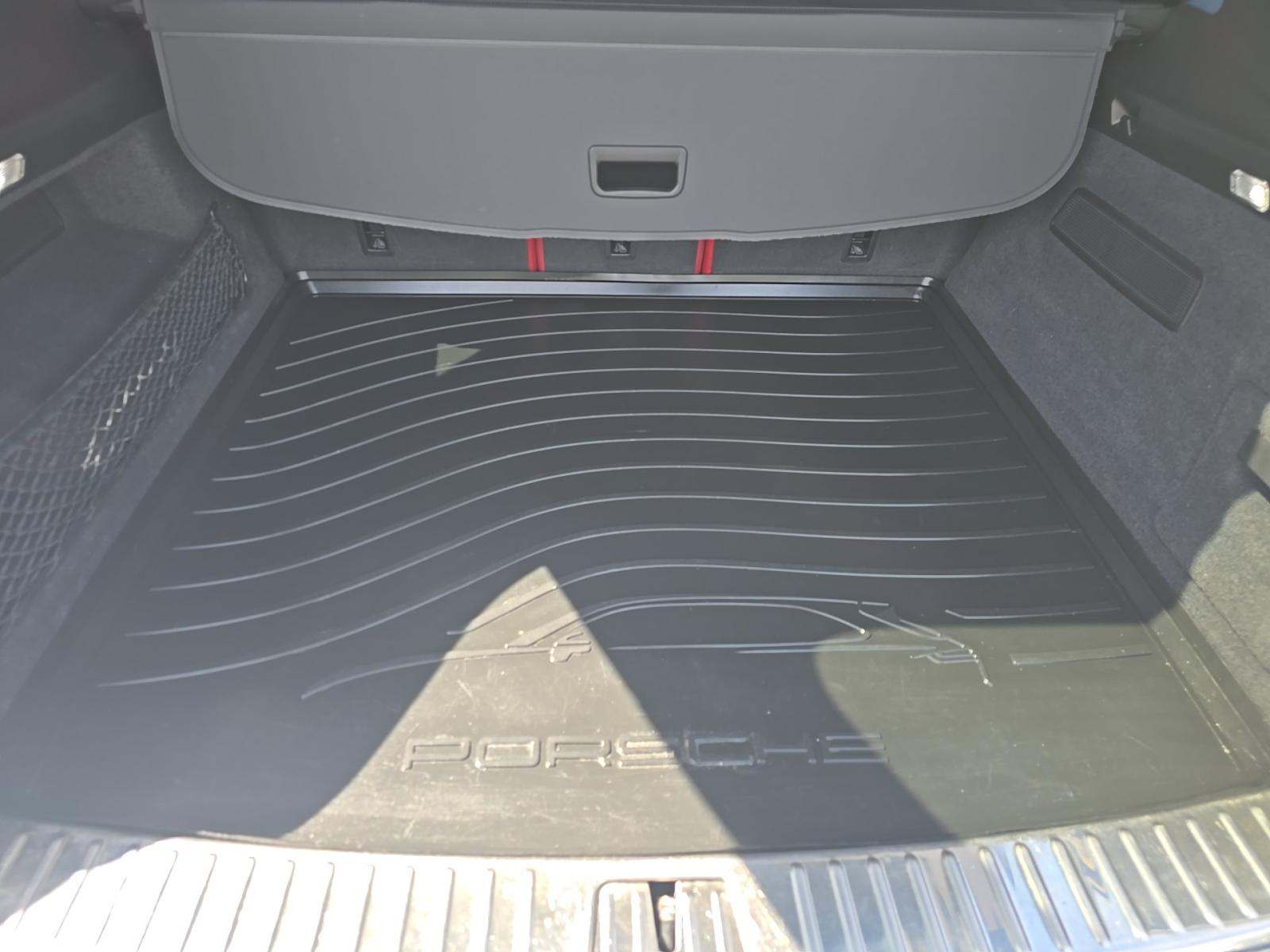 2022 Porsche Cayenne Base AWD