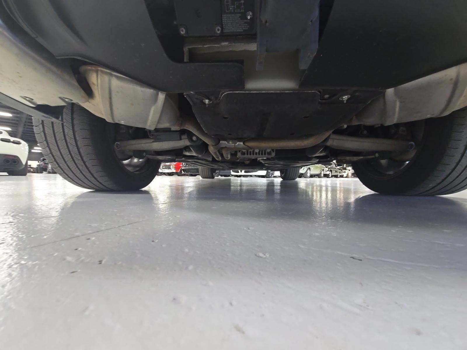 2022 Porsche Macan Base AWD