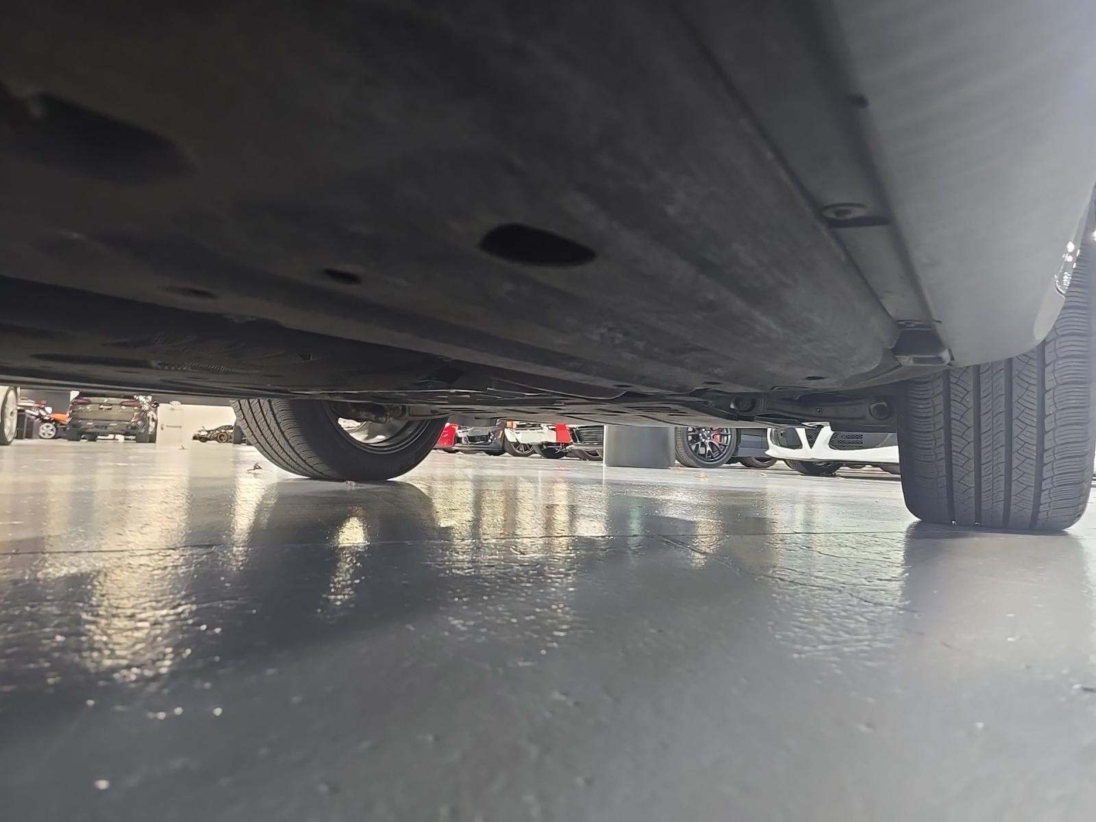 2022 Porsche Macan Base AWD