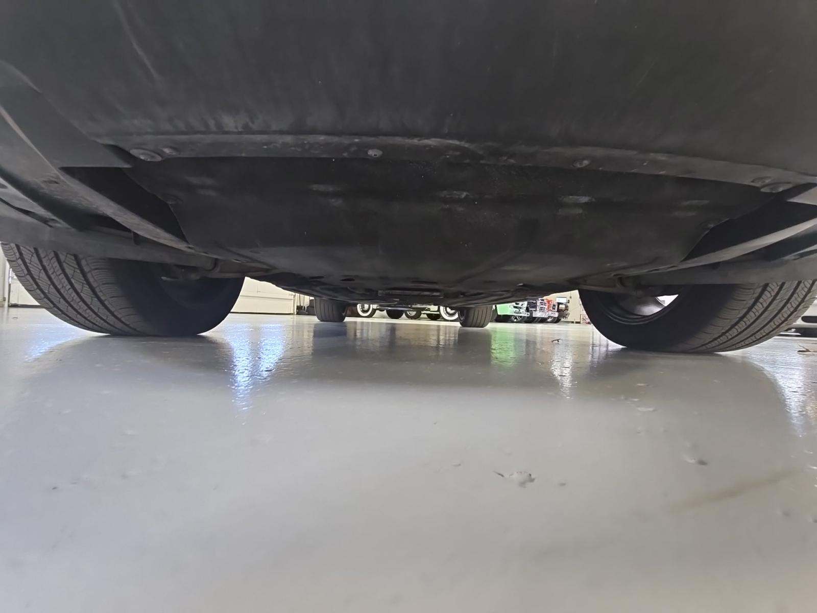 2022 Porsche Macan Base AWD