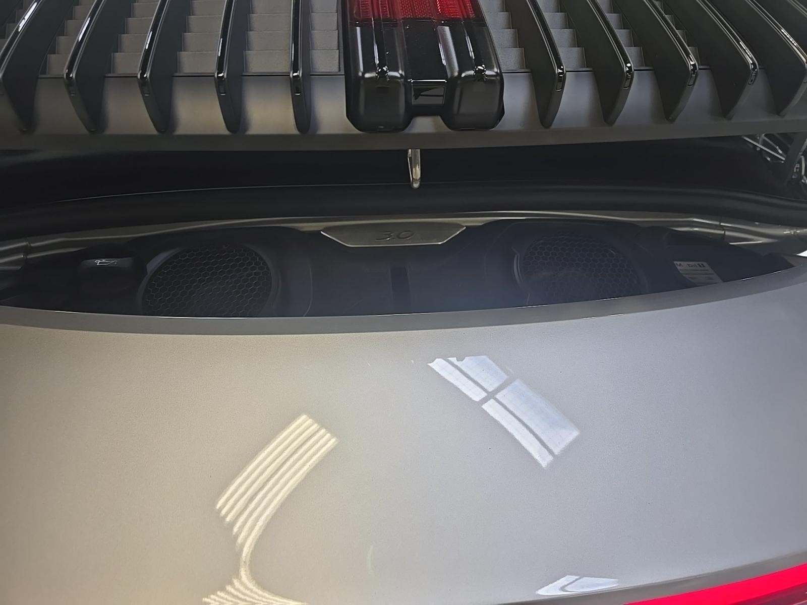 2022 Porsche 911 Carrera RWD