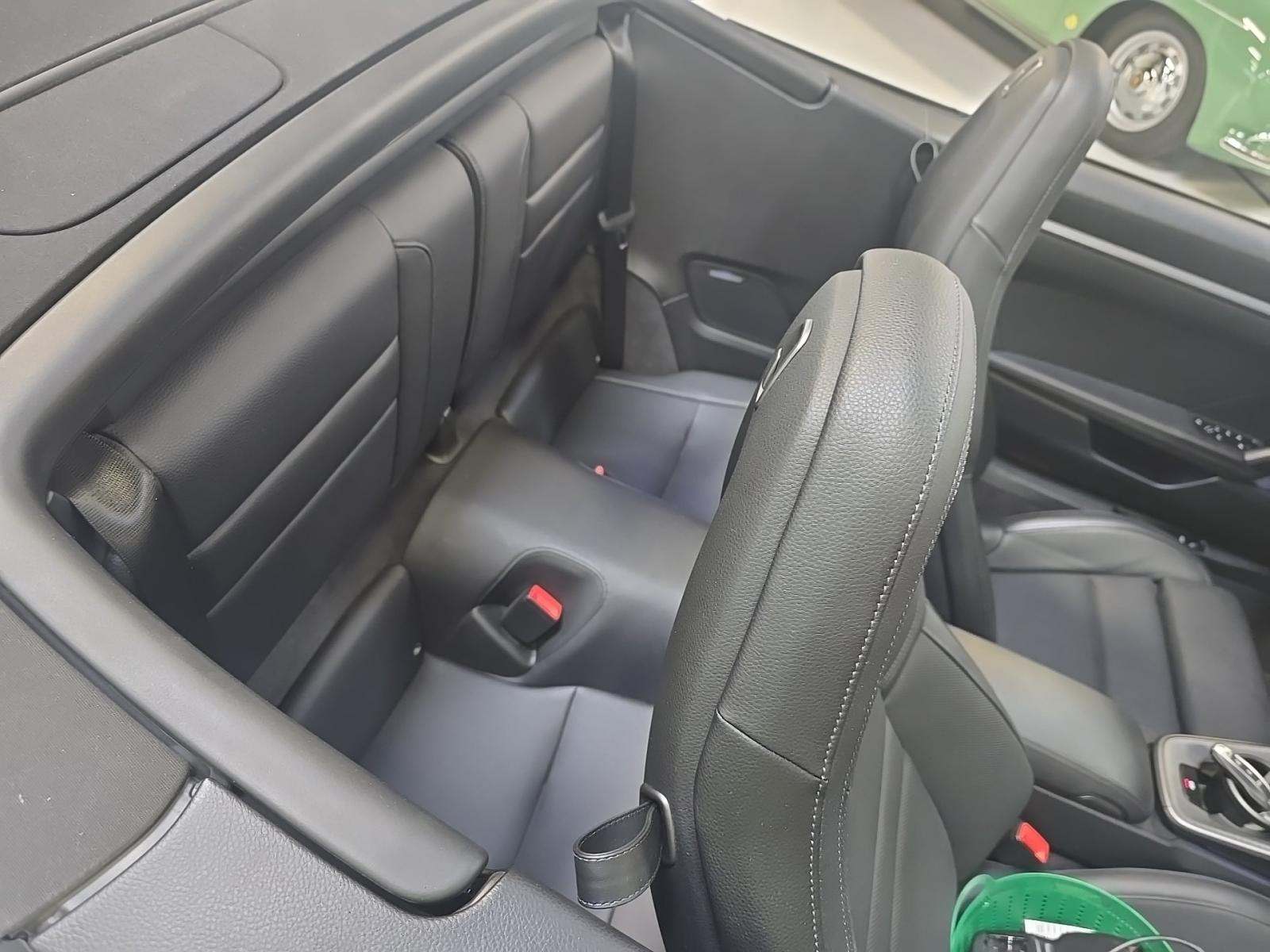 2022 Porsche 911 Carrera RWD