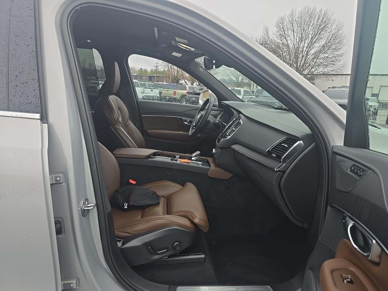 2023 Volvo XC90 Recharge T8 Ultimate AWD