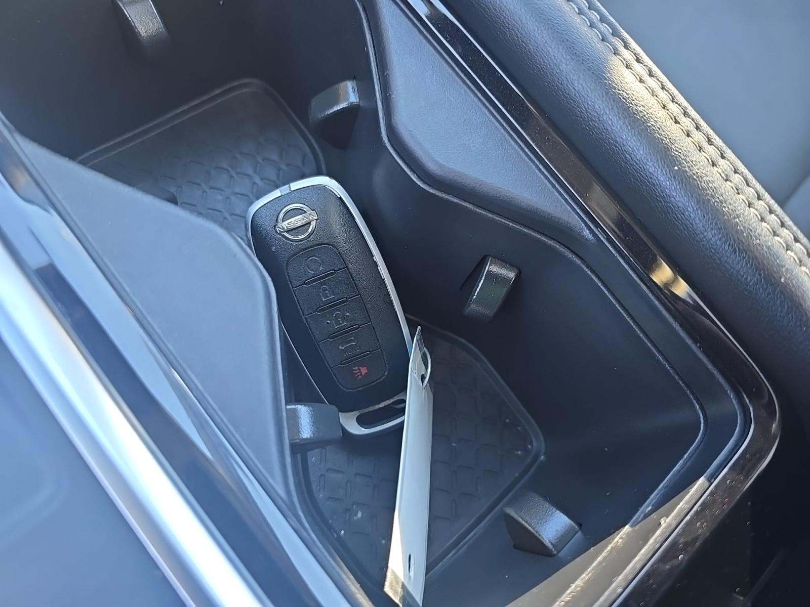 2023 Nissan Pathfinder Platinum AWD