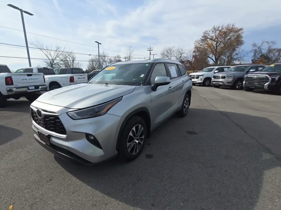 2023 Toyota Highlander XLE AWD