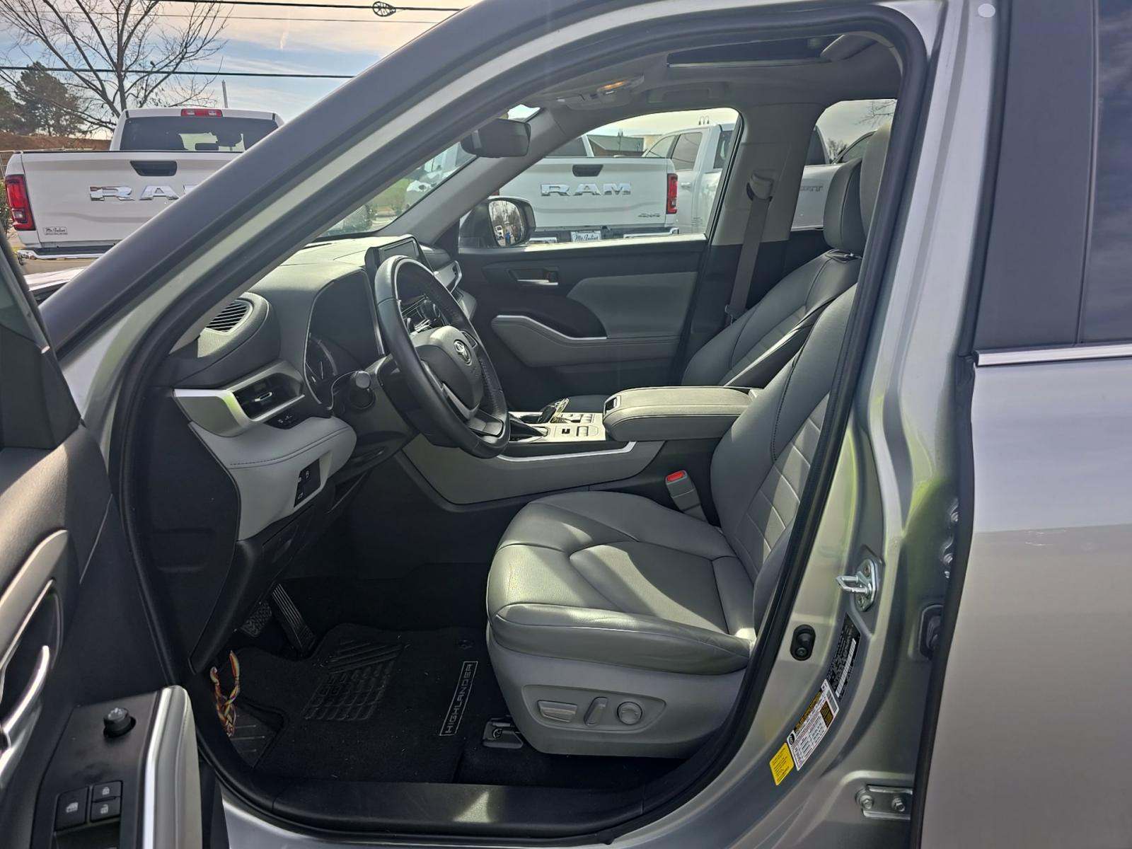 2023 Toyota Highlander XLE AWD